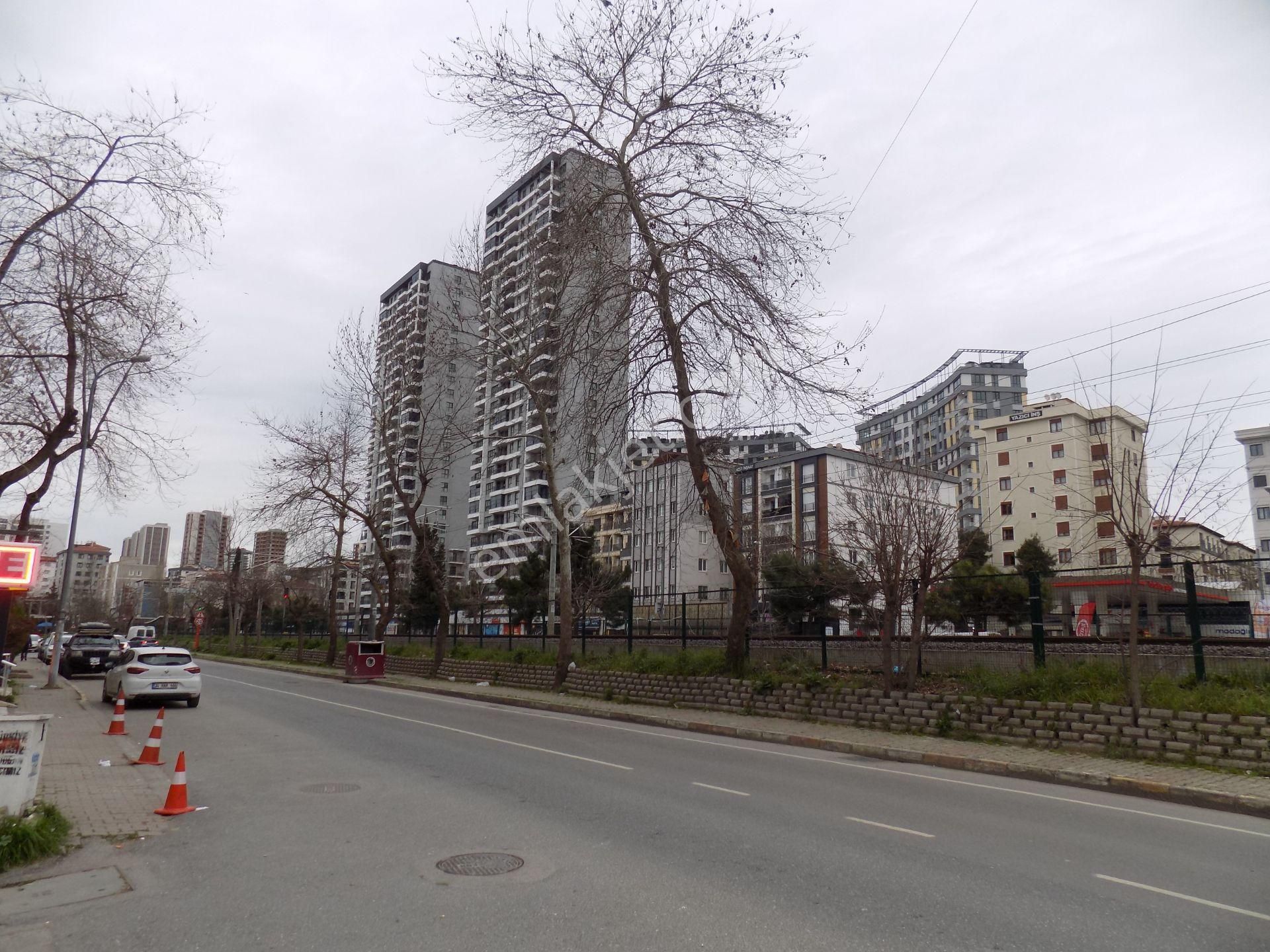 Cevızlı-atalar Marmaray Tekel Cd.yarı Zemın/2+1 70m2(yenılenmıs)kombılı - Görsel 2