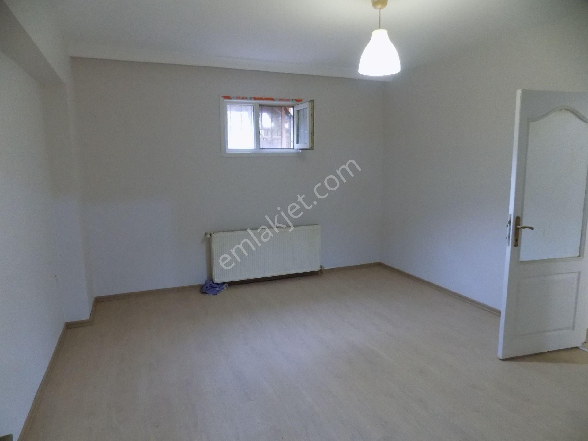 Cevızlı-atalar Marmaray Tekel Cd.yarı Zemın/2+1 70m2(yenılenmıs)kombılı - Görsel 13