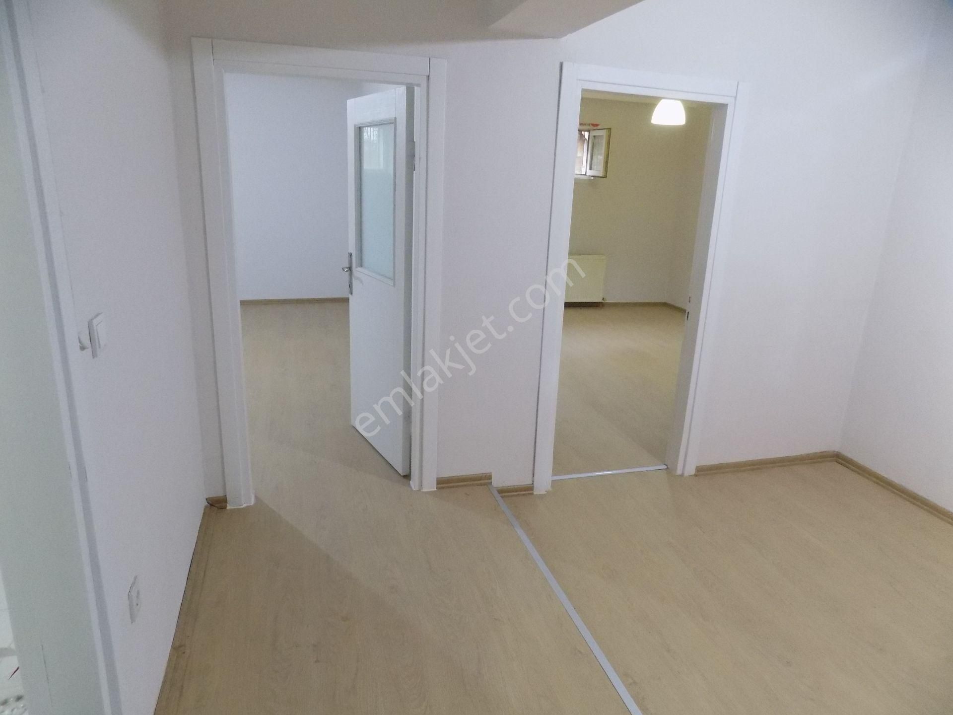 Cevızlı-atalar Marmaray Tekel Cd.yarı Zemın/2+1 70m2(yenılenmıs)kombılı - Görsel 11