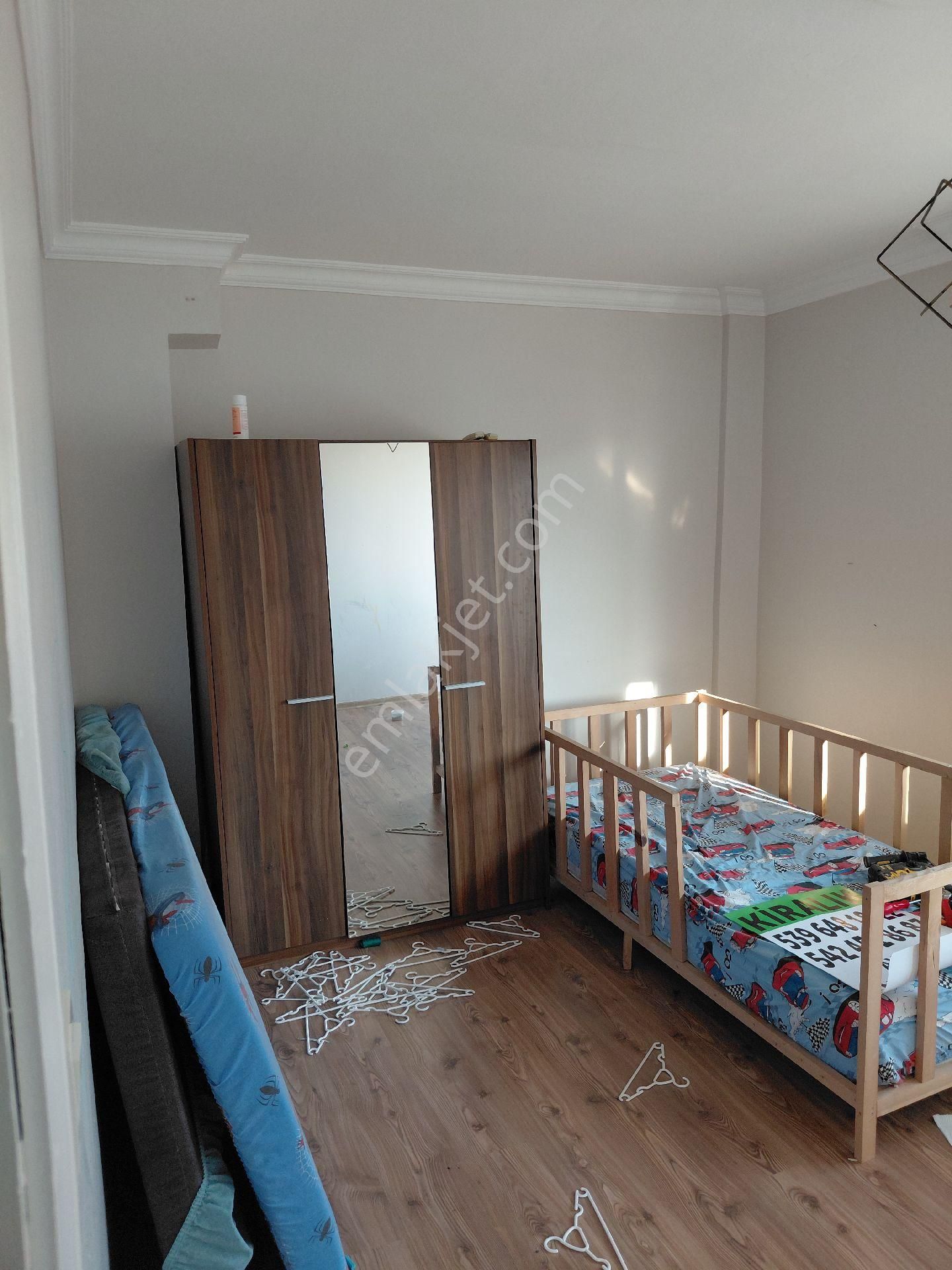 Buca Efeler Mahallesinde Kiralık Okul Yolunda 3+1 4.kat 120m2 Doğalgazlı Çift Balkonlu Klasik Daire - Görsel 6
