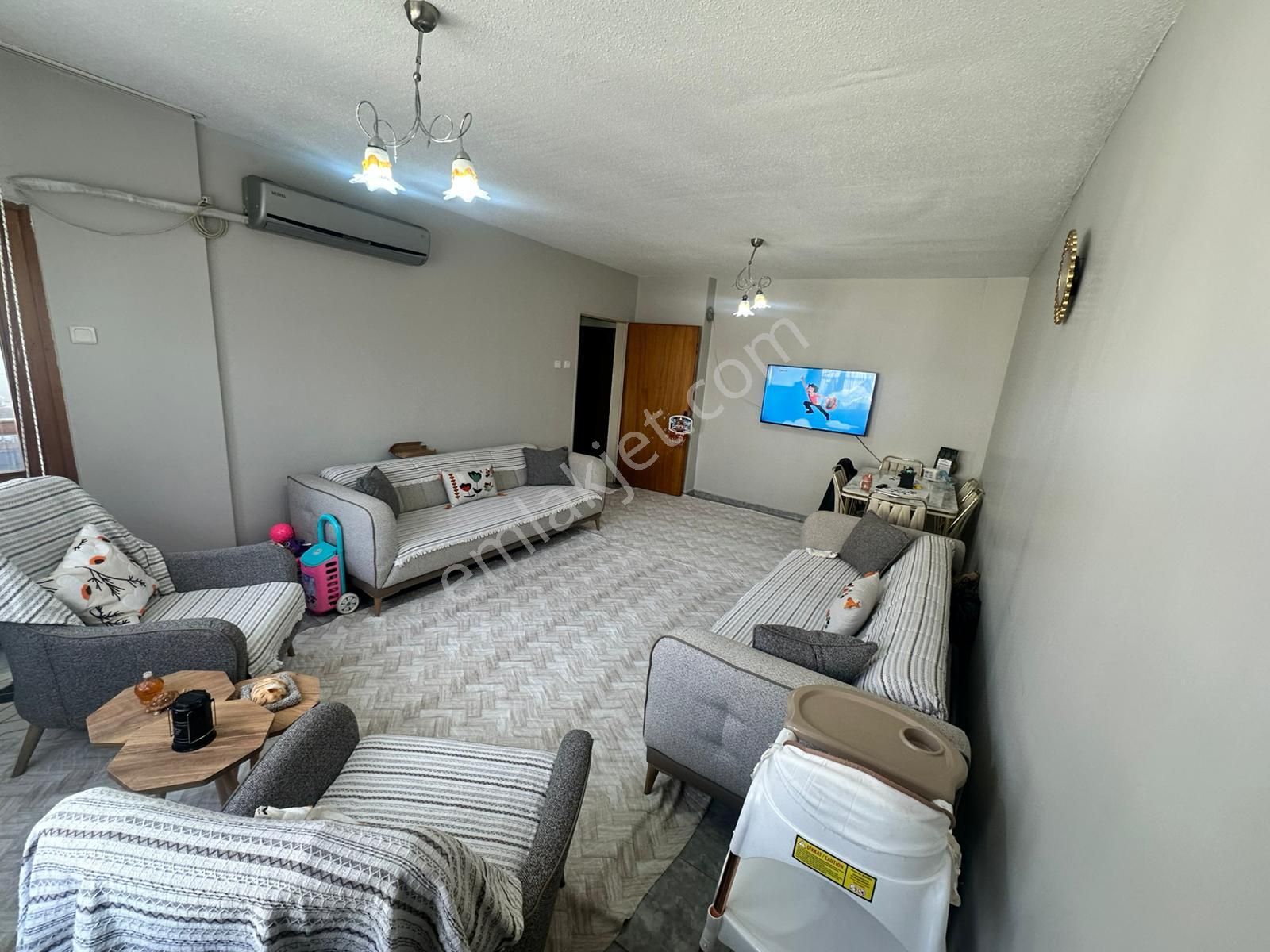 Seyrantepe'de Bakımlı Merkezi Konumda 2+1 Satılık Fırsat Daire - Görsel 2