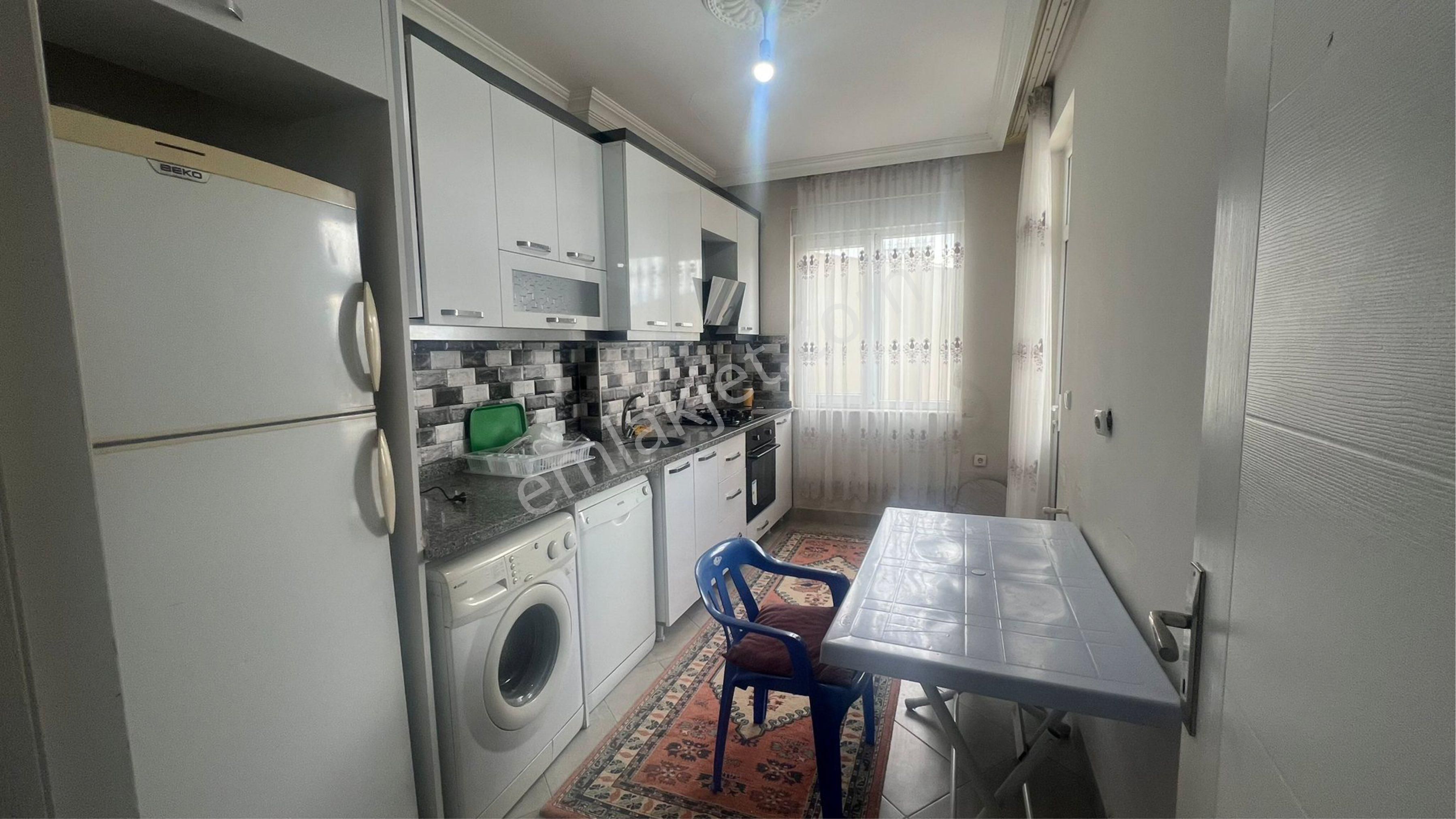 Atatürk Cad Üstü 2+1 Eşyalı