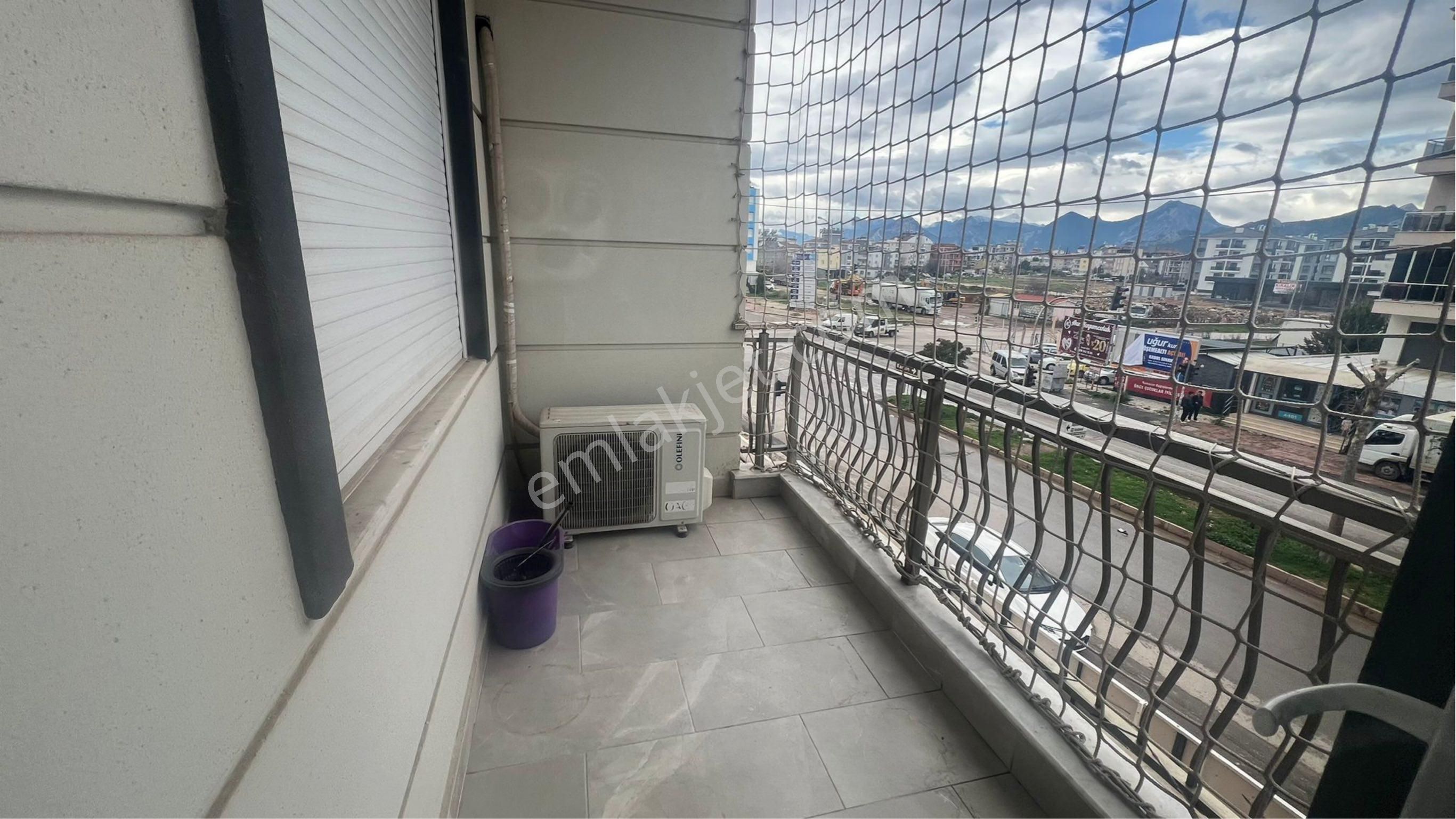 Atatürk Cad Üstü 2+1 Eşyalı - Görsel 17