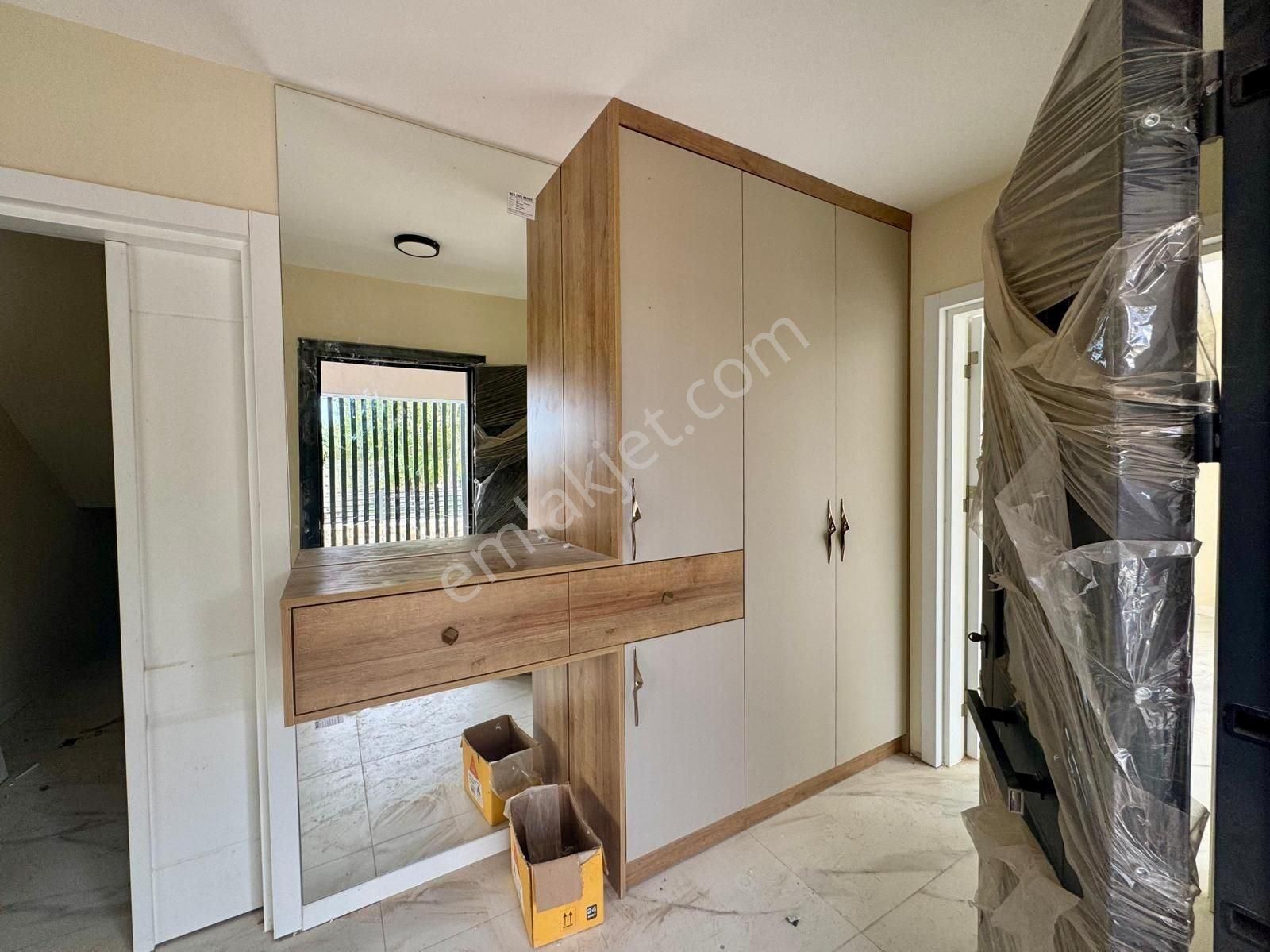 Eskada Komple Yenilenmiş, Müstakil 3+1 Kiralık Villa - Görsel 15