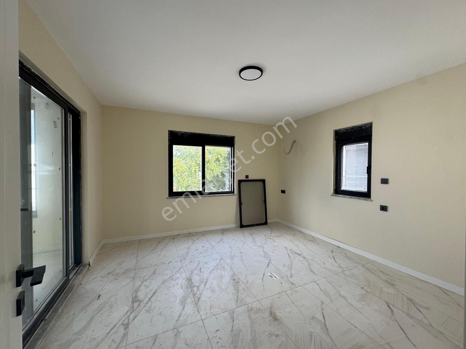 Eskada Komple Yenilenmiş, Müstakil 3+1 Kiralık Villa - Görsel 2