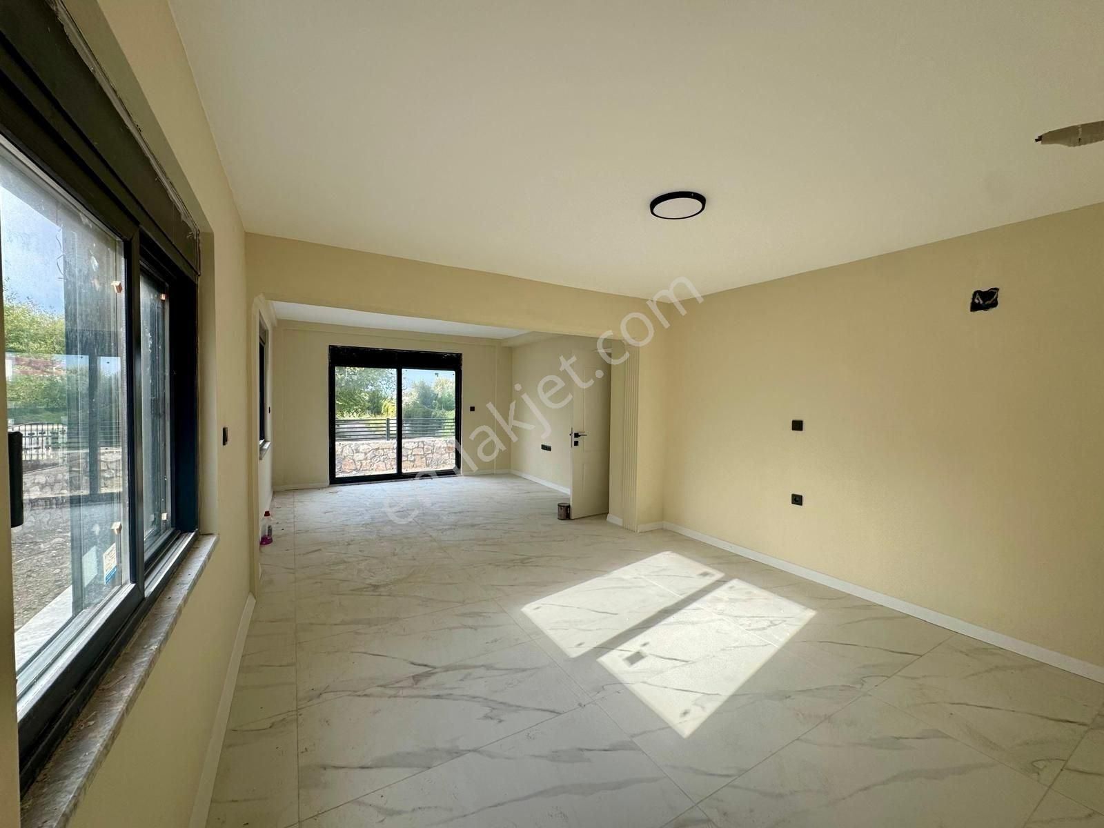 Eskada Komple Yenilenmiş, Müstakil 3+1 Kiralık Villa - Görsel 20