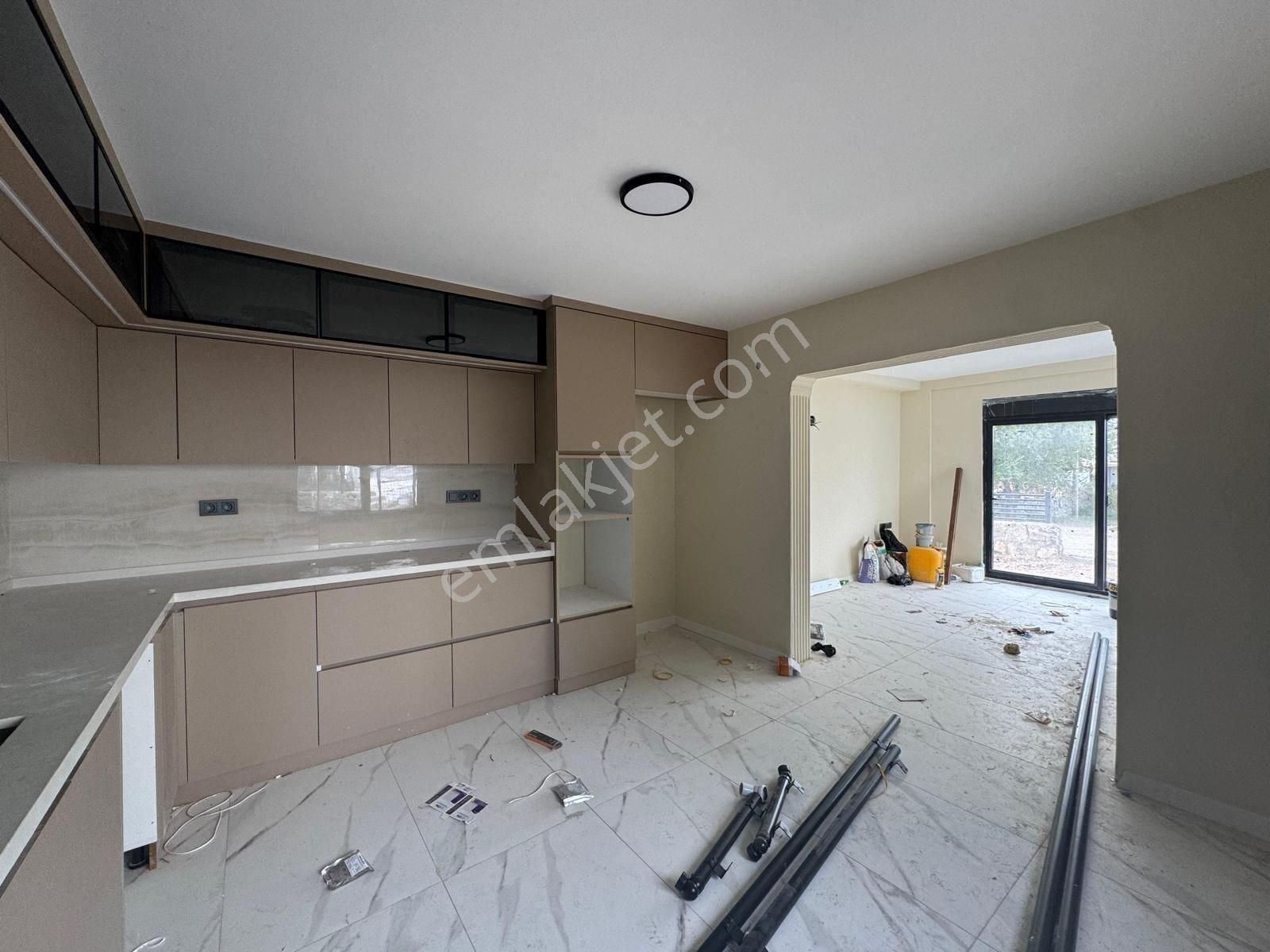 Eskada Komple Yenilenmiş, Müstakil 3+1 Kiralık Villa - Görsel 25