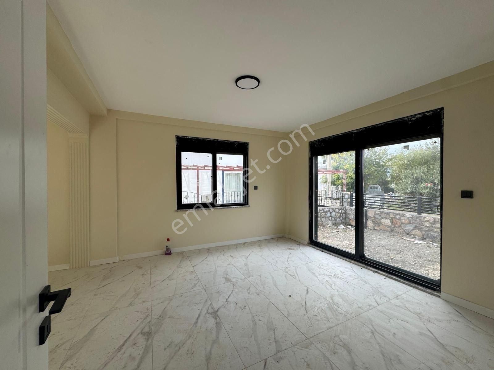 Eskada Komple Yenilenmiş, Müstakil 3+1 Kiralık Villa - Görsel 11