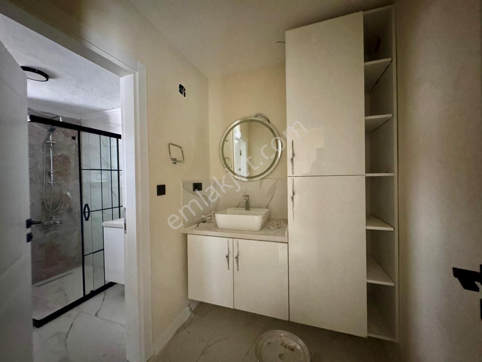 Eskada Komple Yenilenmiş, Müstakil 3+1 Kiralık Villa - Görsel 16