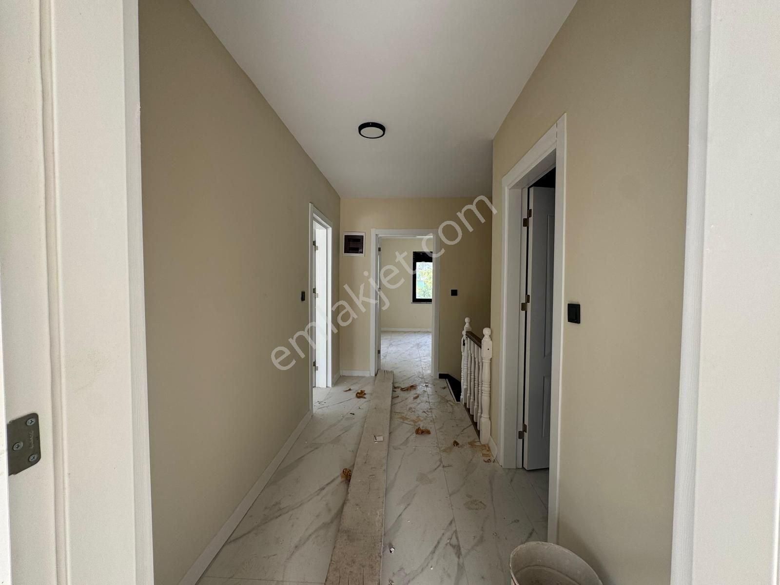 Eskada Komple Yenilenmiş, Müstakil 3+1 Kiralık Villa - Görsel 6