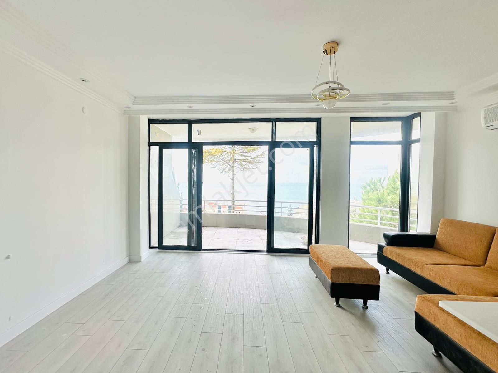 Marinaya Yürüme Mesafesinde Deniz Manzaralı 2+1 Daire Kiralık - Görsel 13