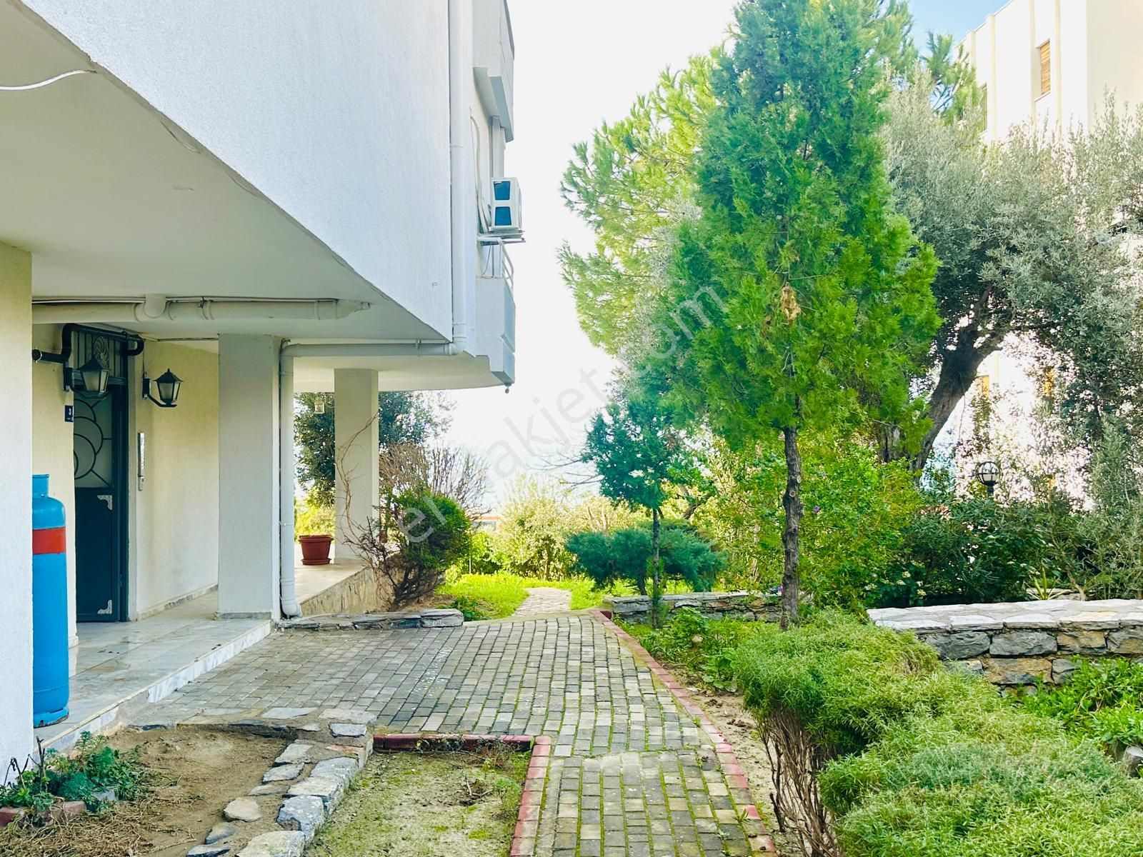 Marinaya Yürüme Mesafesinde Deniz Manzaralı 2+1 Daire Kiralık - Görsel 4