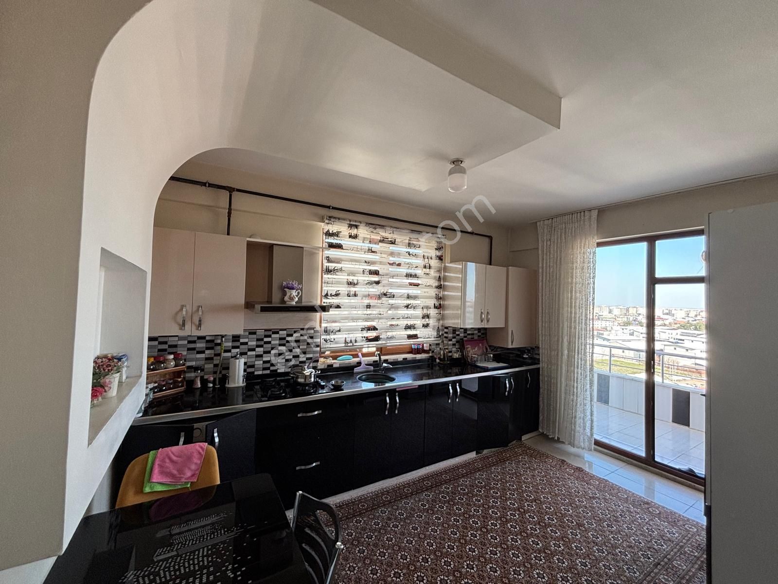 Makro Life Gayrimenkul'den Bağcılar Gökkuşağı Düğün Salonu Karşısı Satılık 3+1 Daire - Görsel 3