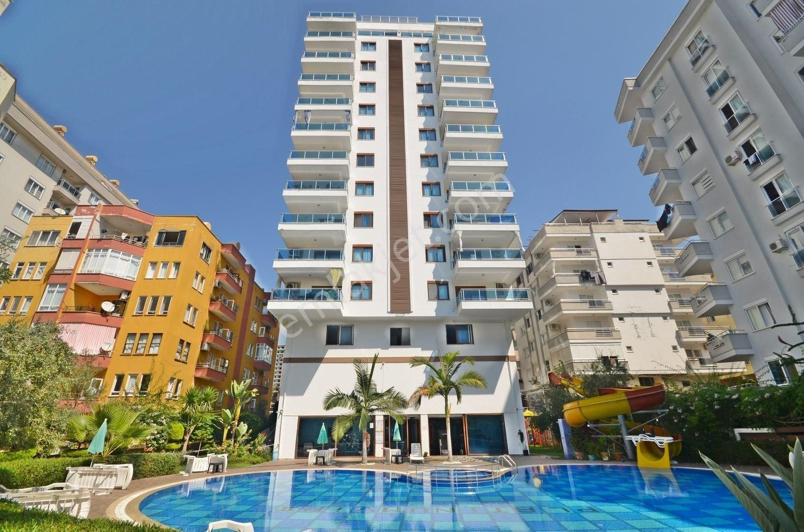 Alanya Mahmutlar’da Denize 500 Metre 2+1 Satılık Daire