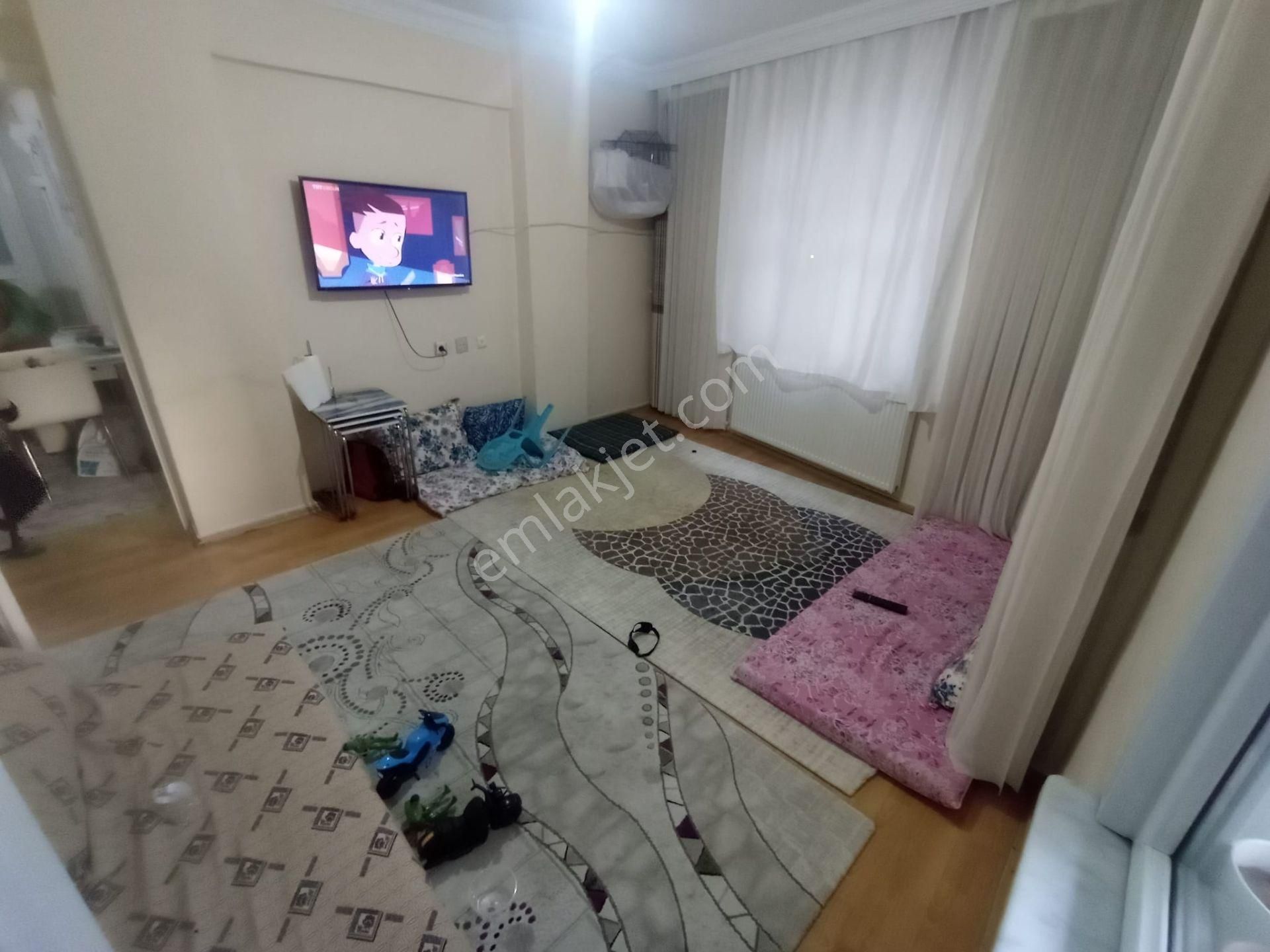 Tutarda Hürriyette Devlet Hastanesi Yakını 2+1 80m2 Arakat Daire - Görsel 2