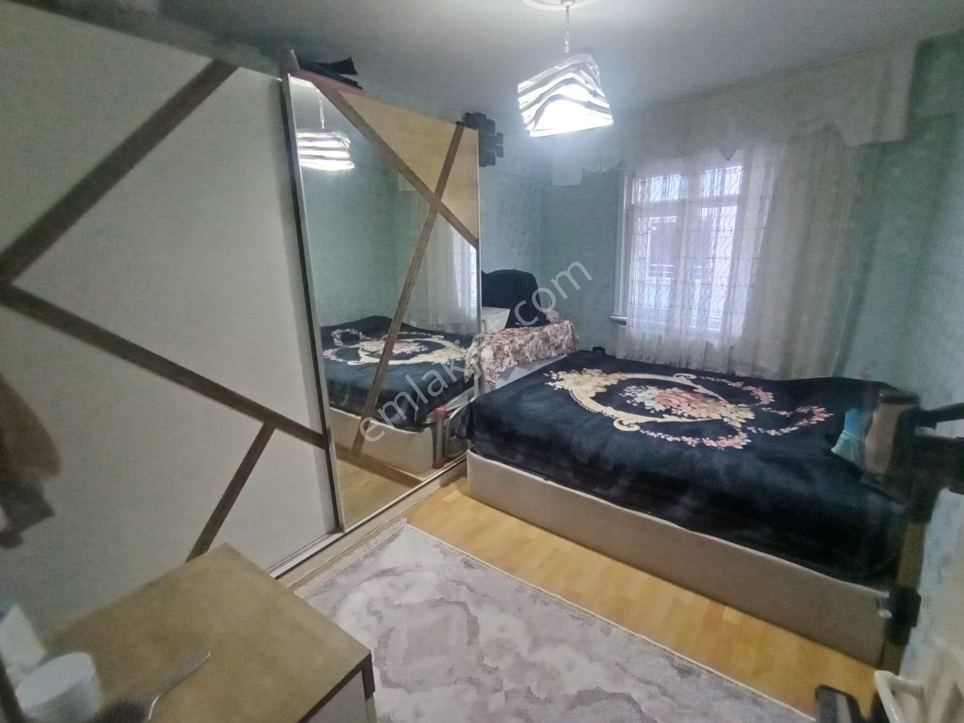 Tutarda Hürriyette Devlet Hastanesi Yakını 2+1 80m2 Arakat Daire - Görsel 5