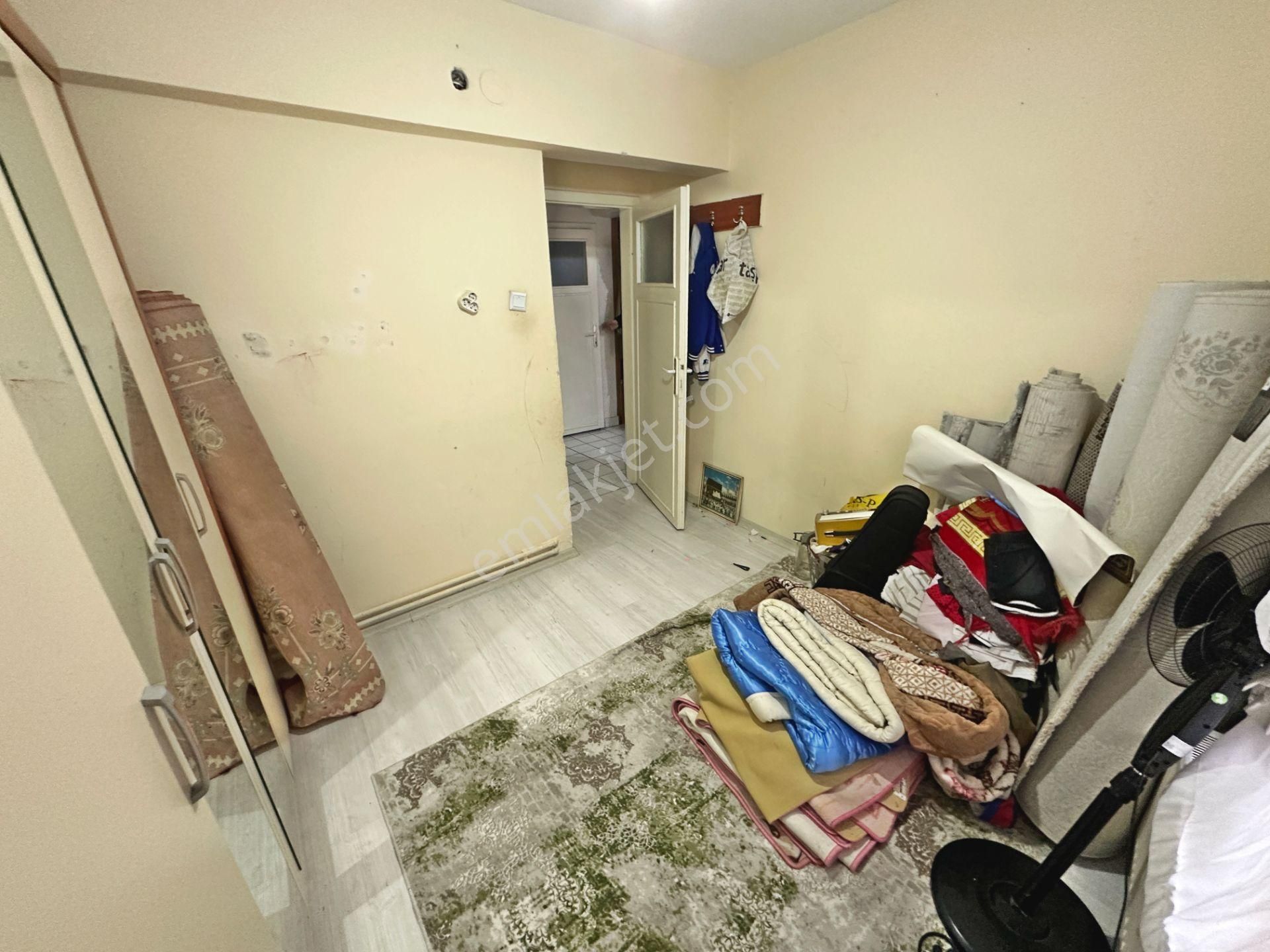 Dikimevi Metro Yakınında Ön Cephede Balkonlu 2+1 Satılık Daire - Görsel 13