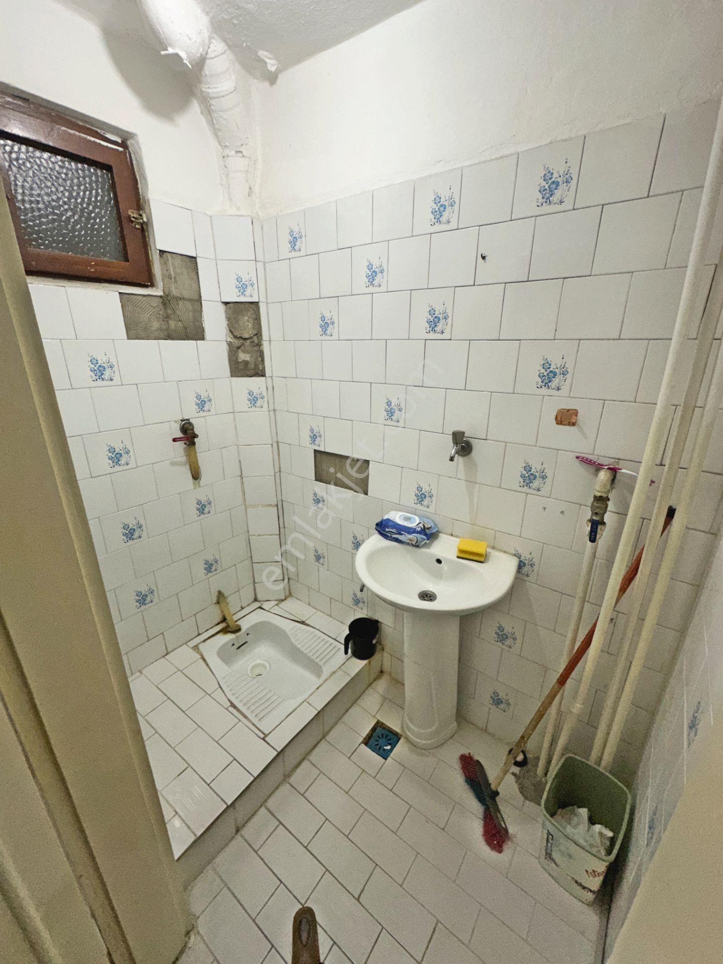 Dikimevi Metro Yakınında Ön Cephede Balkonlu 2+1 Satılık Daire - Görsel 16