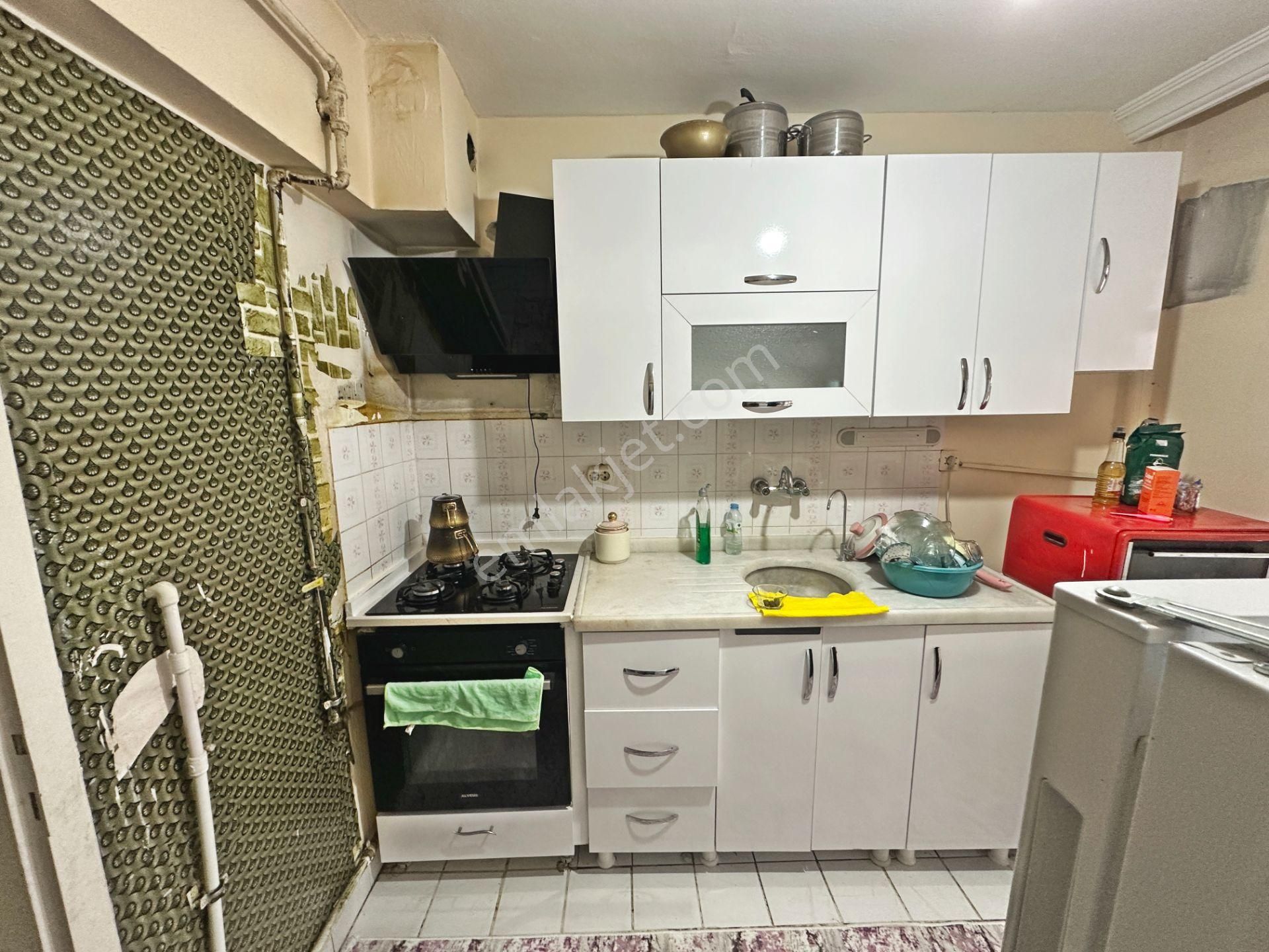 Dikimevi Metro Yakınında Ön Cephede Balkonlu 2+1 Satılık Daire - Görsel 11