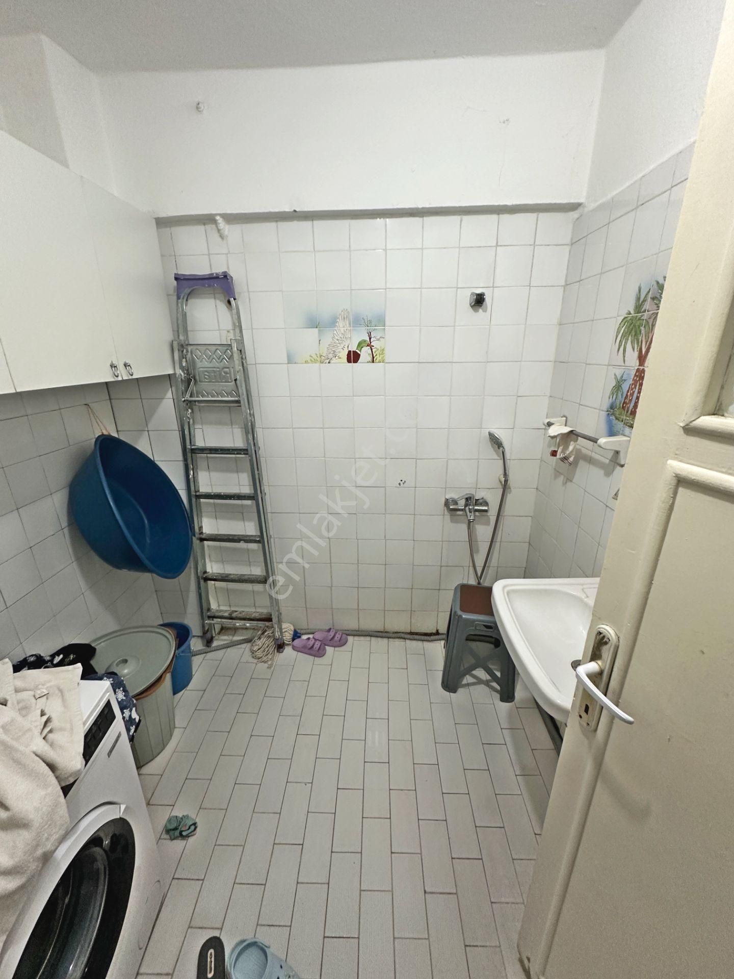 Dikimevi Metro Yakınında Ön Cephede Balkonlu 2+1 Satılık Daire - Görsel 15