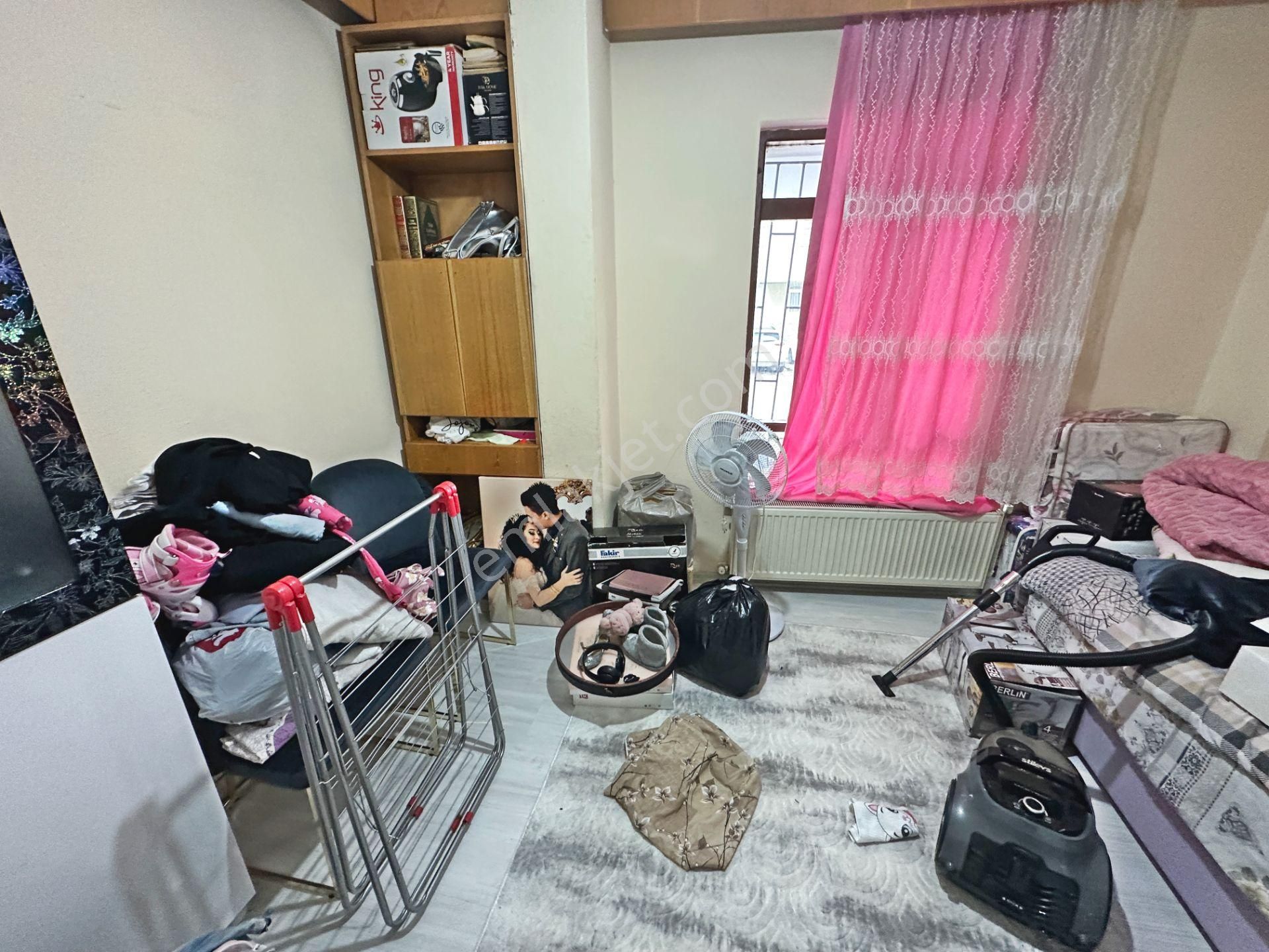 Dikimevi Metro Yakınında Ön Cephede Balkonlu 2+1 Satılık Daire - Görsel 6