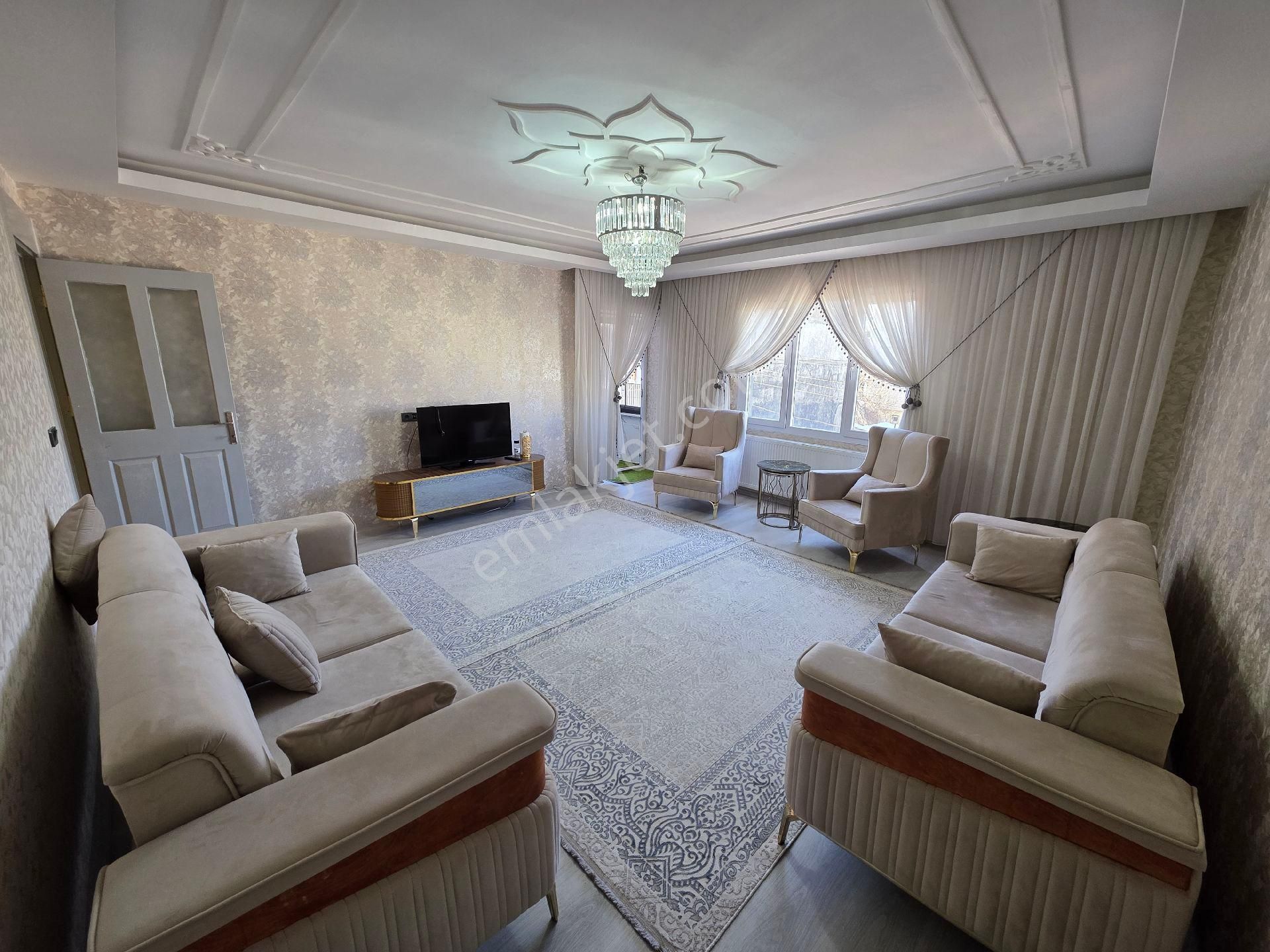 Yeşilevler'in En Geniş En Lüx 4+1 Kattan Bölme Dairesi - Görsel 3