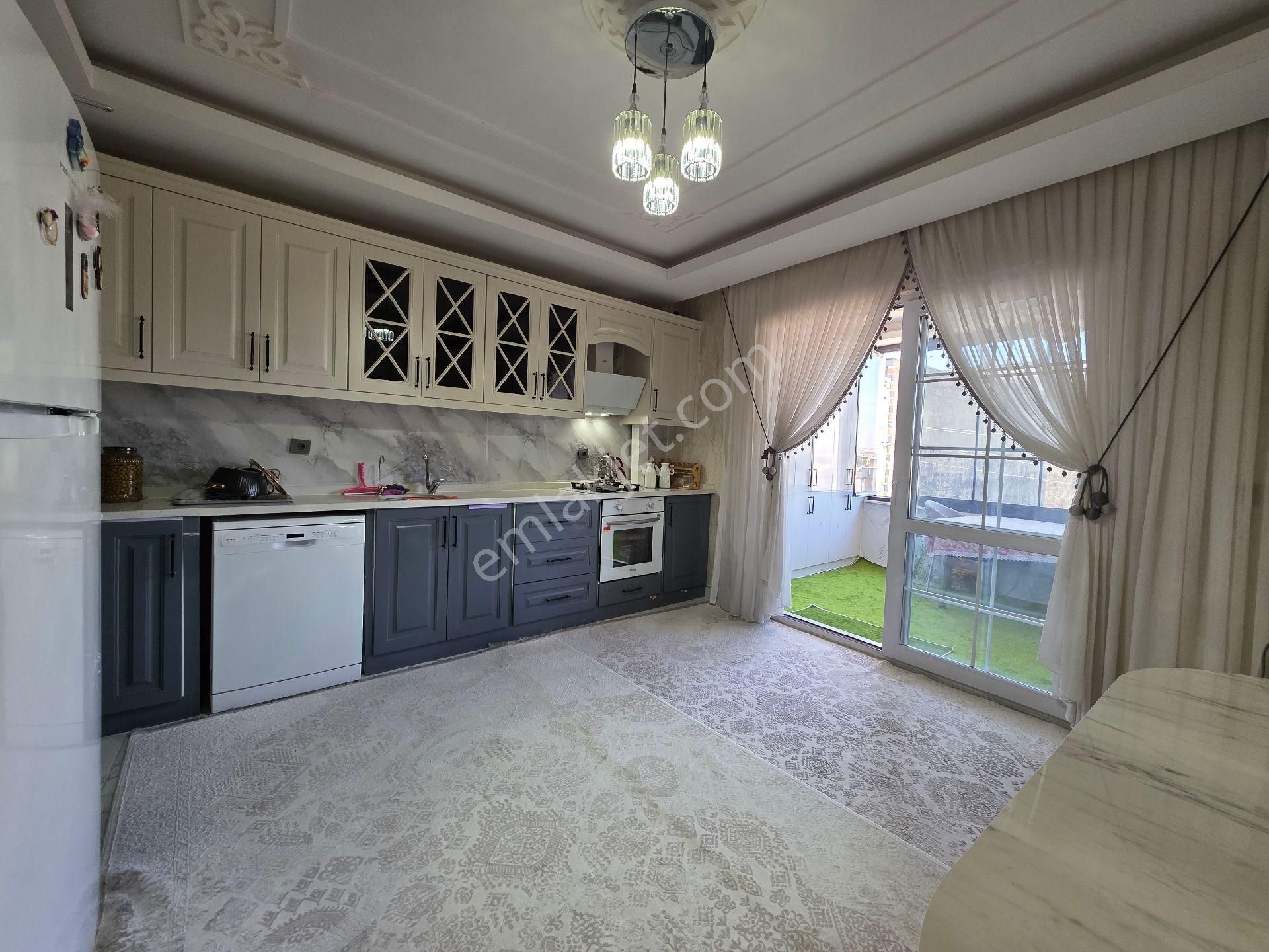 Yeşilevler'in En Geniş En Lüx 4+1 Kattan Bölme Dairesi - Görsel 5