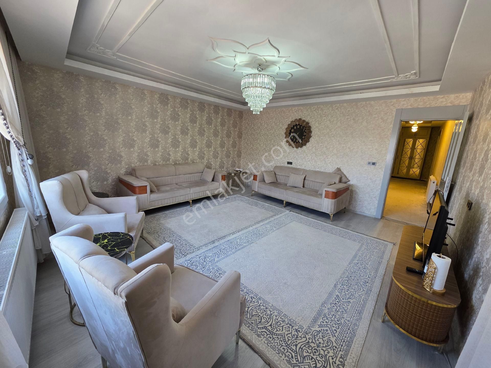 Yeşilevler'in En Geniş En Lüx 4+1 Kattan Bölme Dairesi - Görsel 2