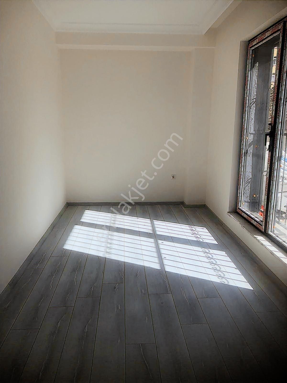 Güngören Haznedar Mah Sıfır Binada 2+1 70m2 B.kat Satılık Daire - Görsel 6