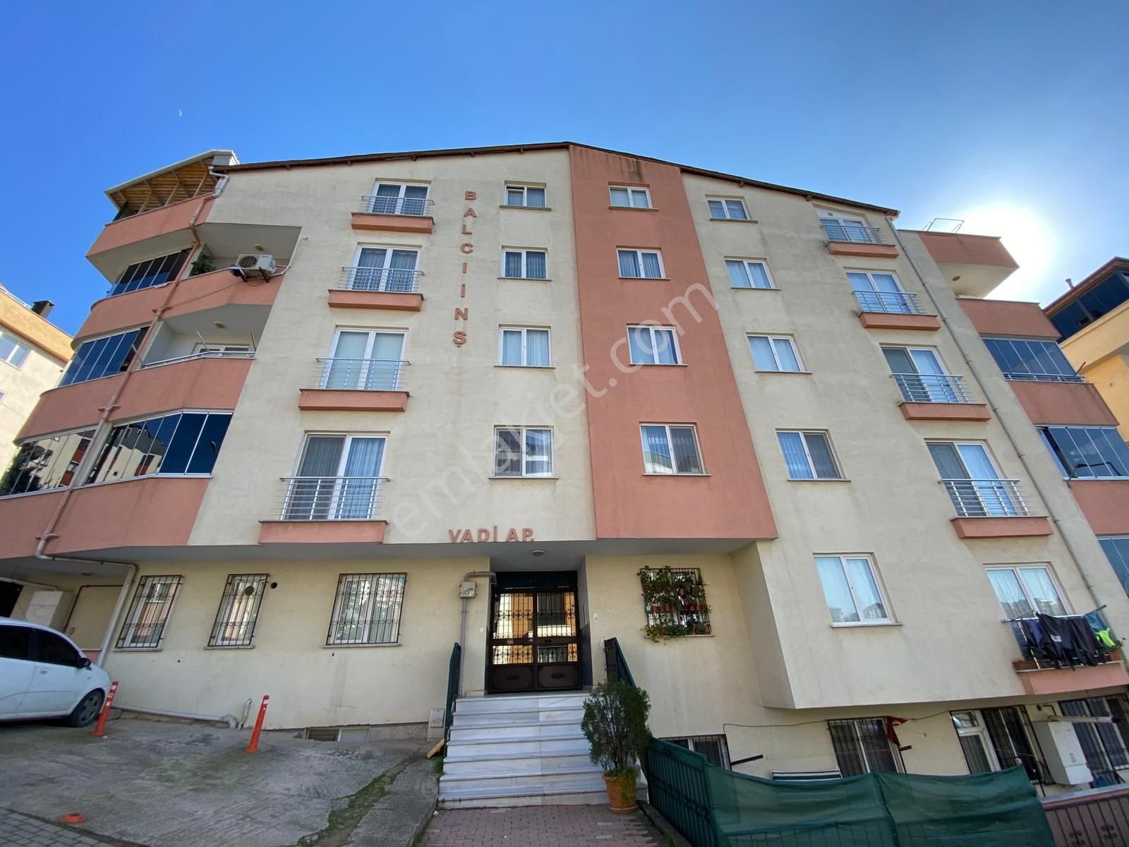 Gebze Barış Mh.de Kaçırılmayacak Fırsat Bahçe Katı Masrafsız Satılık 2+1 Daire