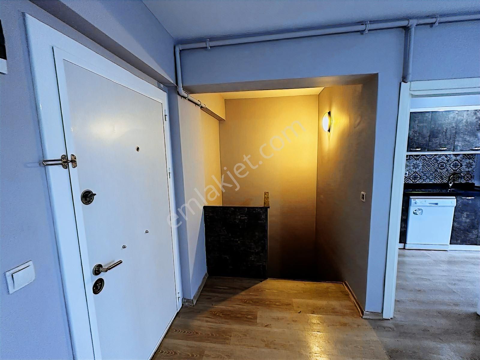 Remax Advantage'dan Mustaç Market'in Arkasında 2+1 Kapalı Mutfak - Görsel 3