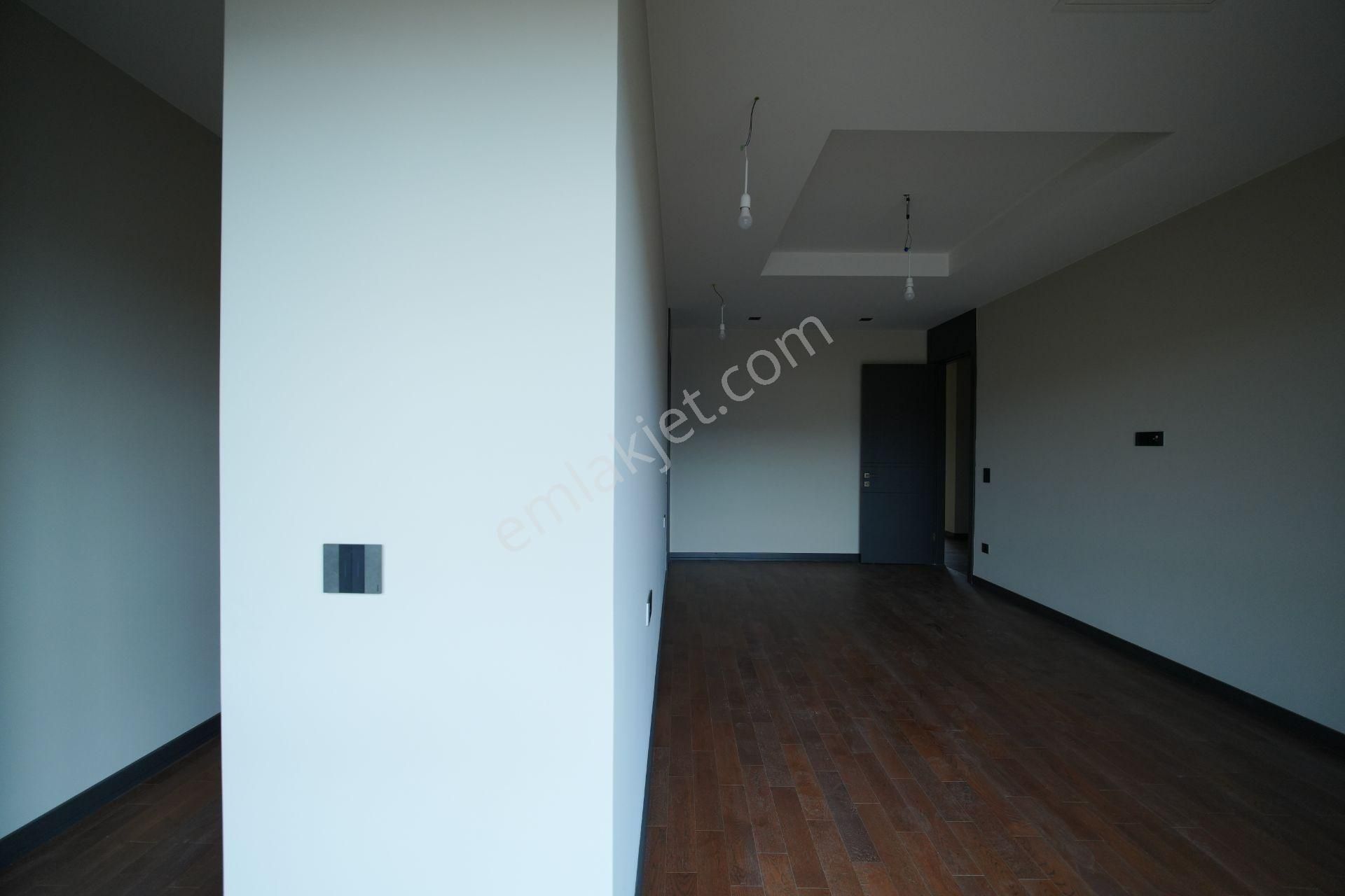 Mevsim İstanbul Bahçeşehir 7+2 Müstakil Tripleks Satılık Villa - Görsel 22