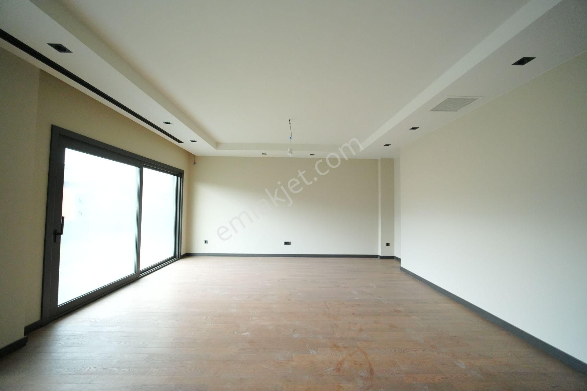 Mevsim İstanbul Bahçeşehir 7+2 Müstakil Tripleks Satılık Villa - Görsel 11