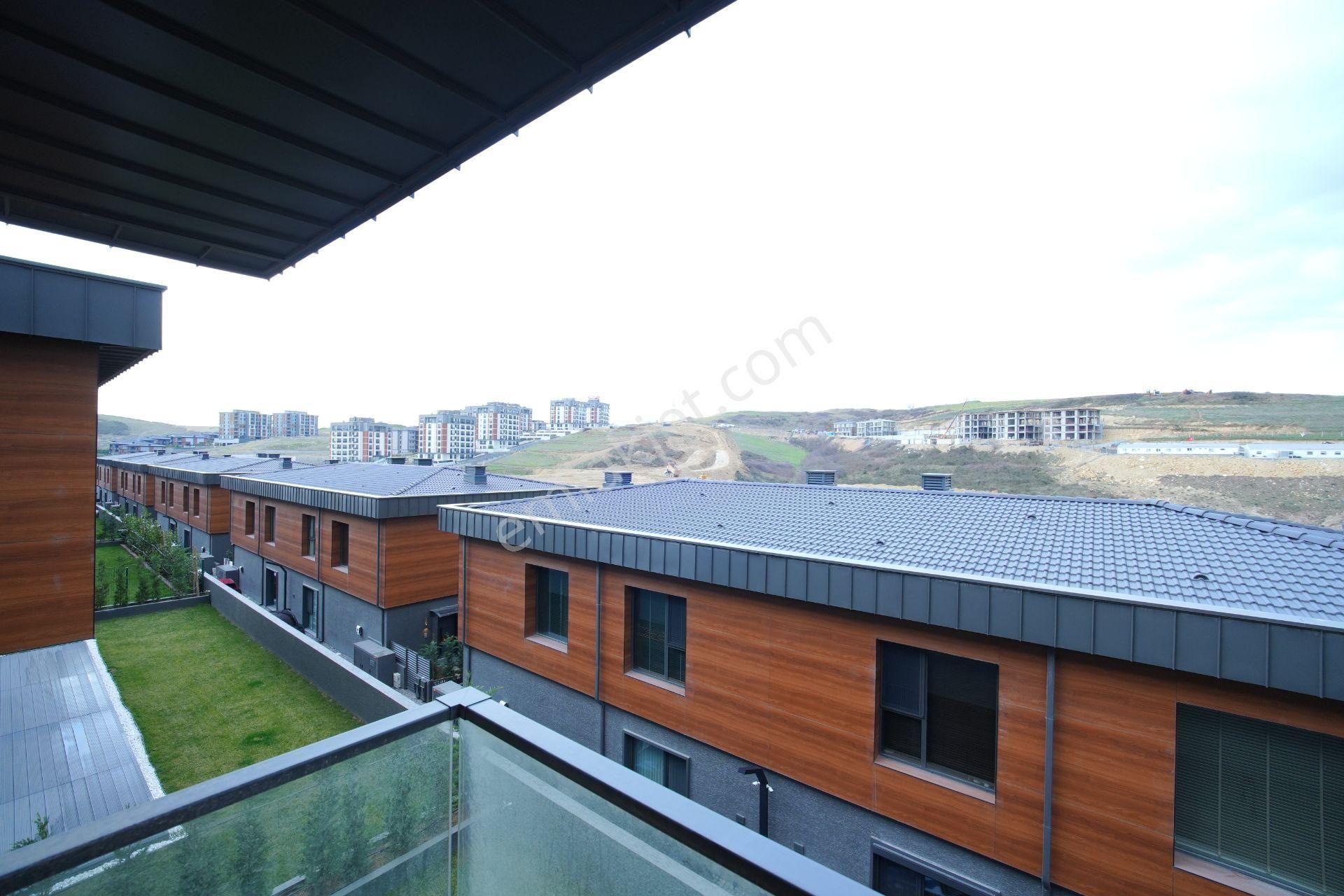 Mevsim İstanbul Bahçeşehir 7+2 Müstakil Tripleks Satılık Villa - Görsel 27