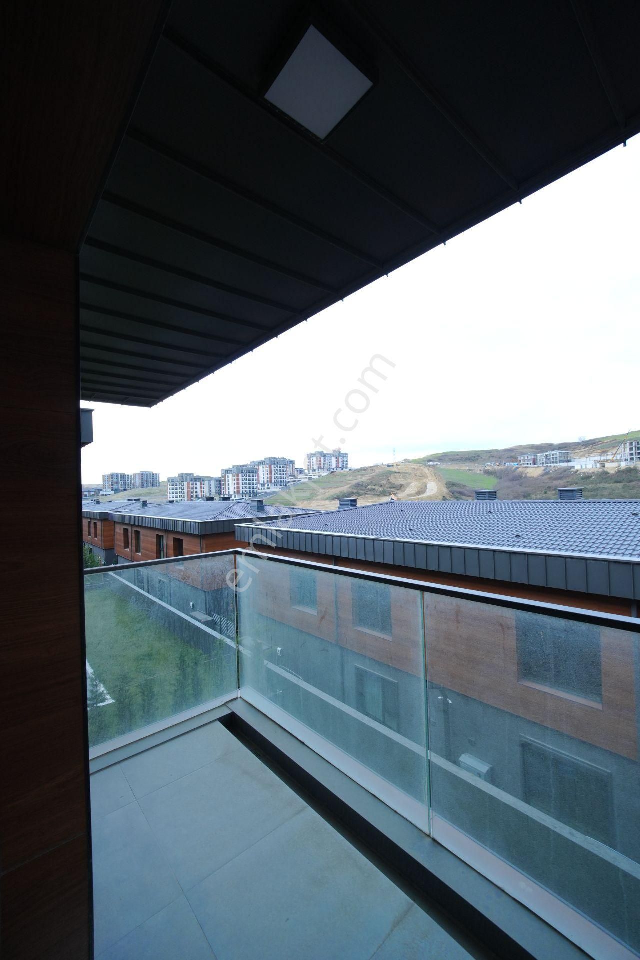 Mevsim İstanbul Bahçeşehir 7+2 Müstakil Tripleks Satılık Villa - Görsel 23