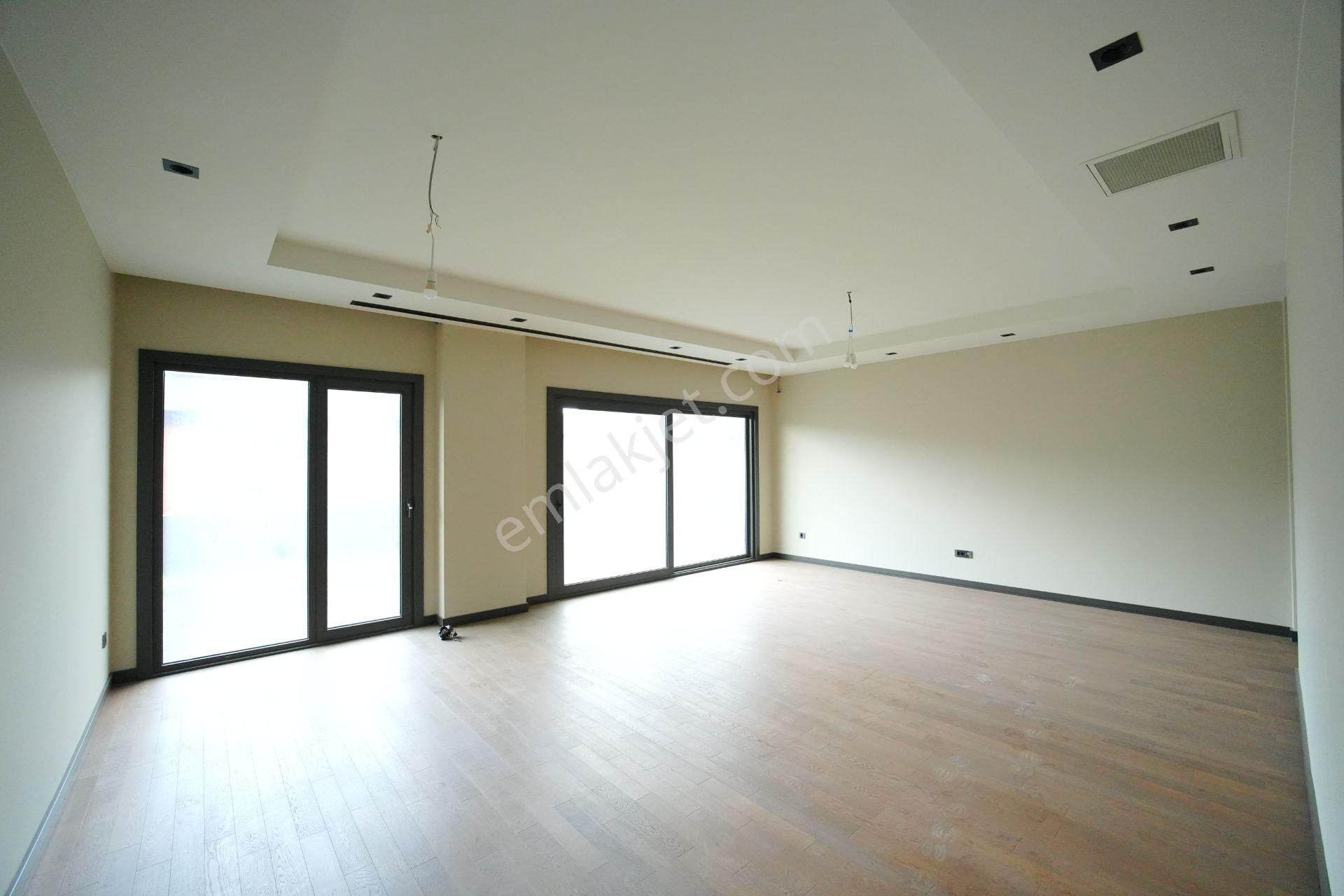 Mevsim İstanbul Bahçeşehir 7+2 Müstakil Tripleks Satılık Villa - Görsel 10