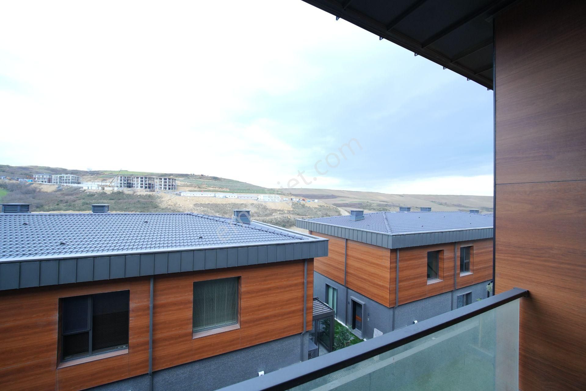 Mevsim İstanbul Bahçeşehir 7+2 Müstakil Tripleks Satılık Villa - Görsel 26