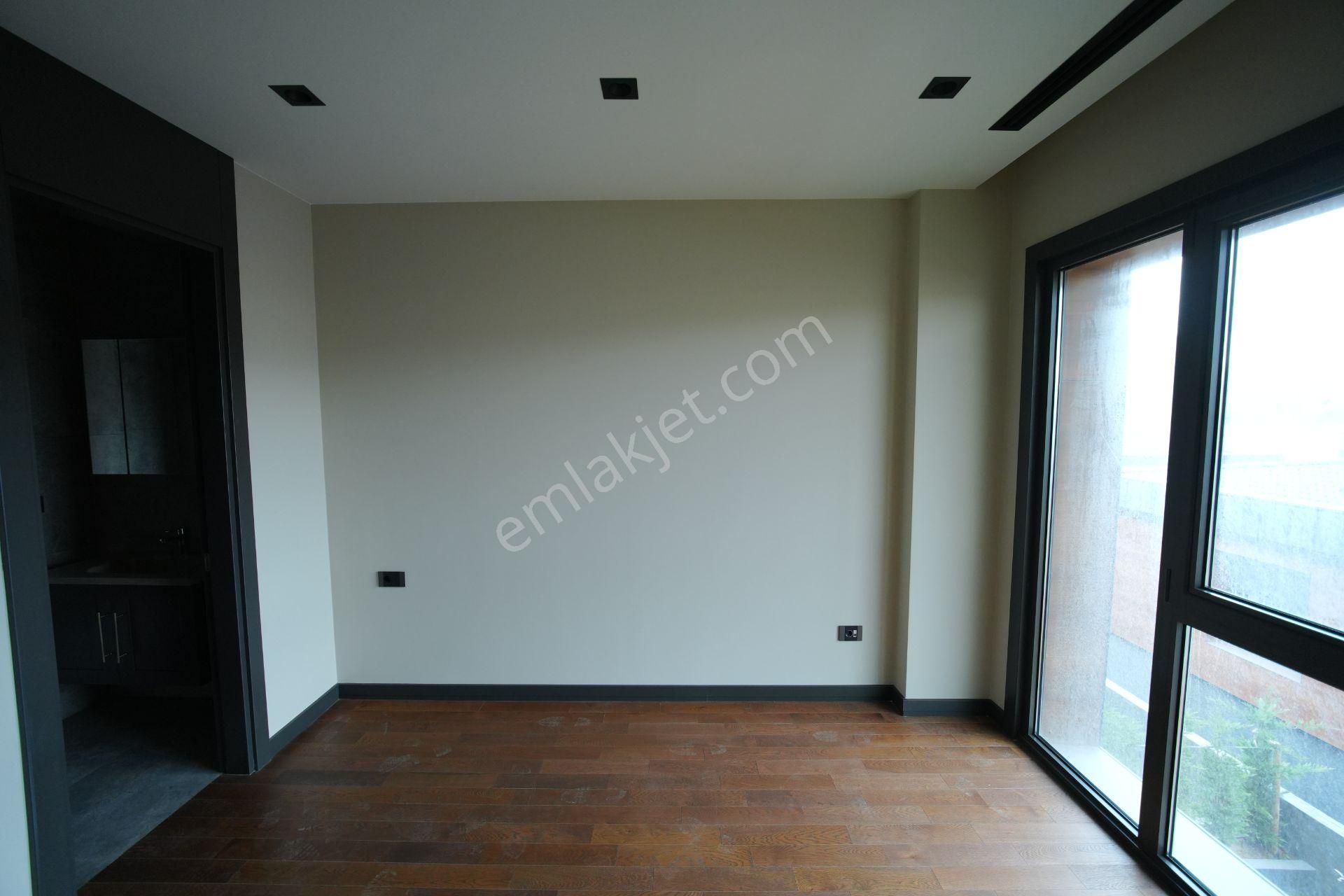 Mevsim İstanbul Bahçeşehir 7+2 Müstakil Tripleks Satılık Villa - Görsel 19