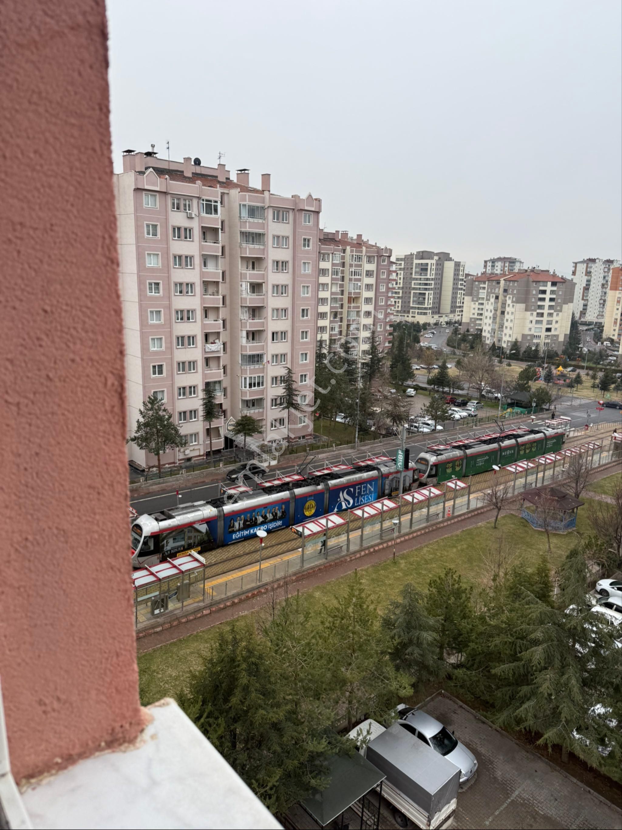 İldem 3 Tramvay Durağında Ara Kat Daire - Görsel 32