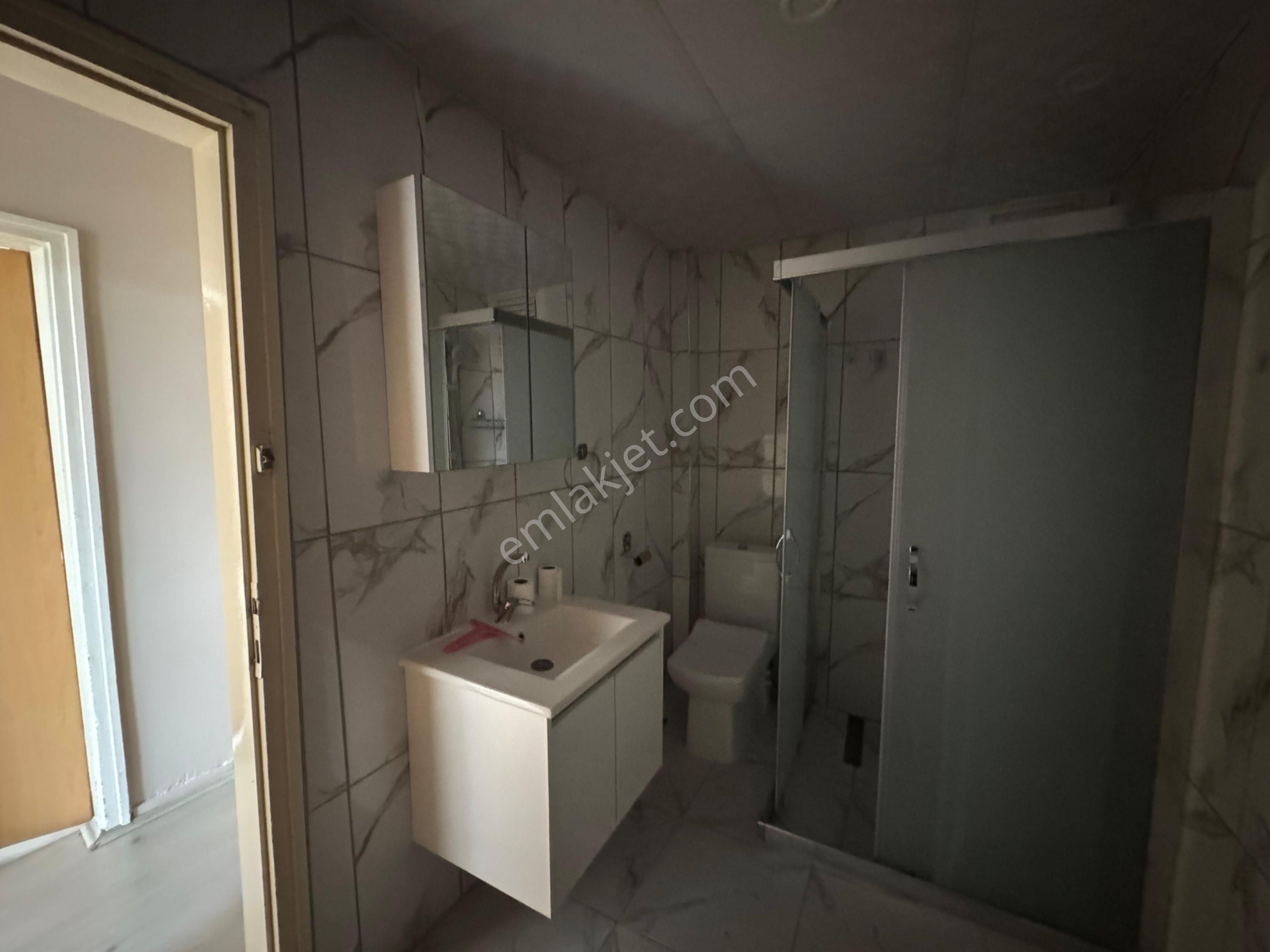 İldem 3 Tramvay Durağında Ara Kat Daire - Görsel 18