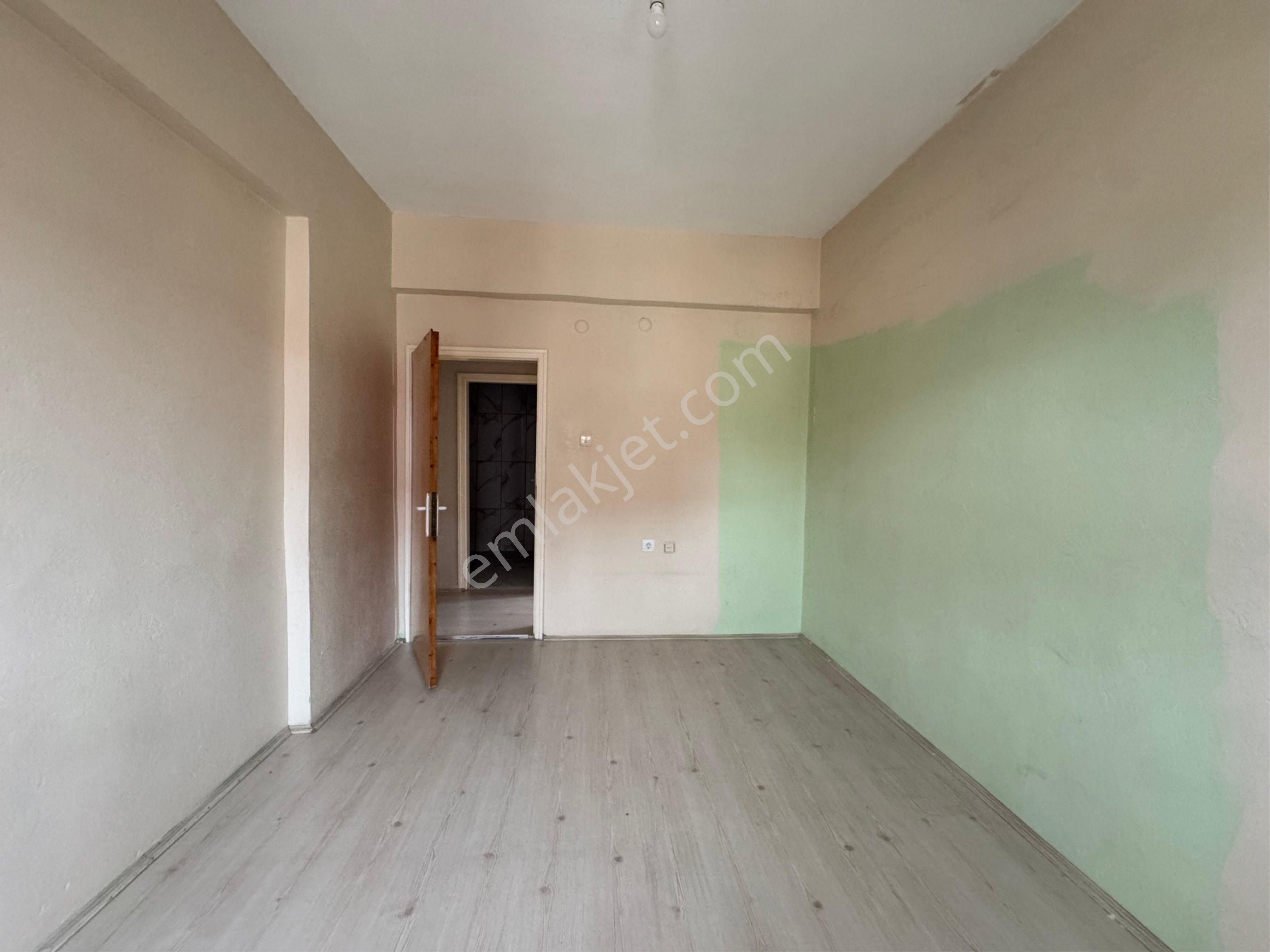 İldem 3 Tramvay Durağında Ara Kat Daire - Görsel 22