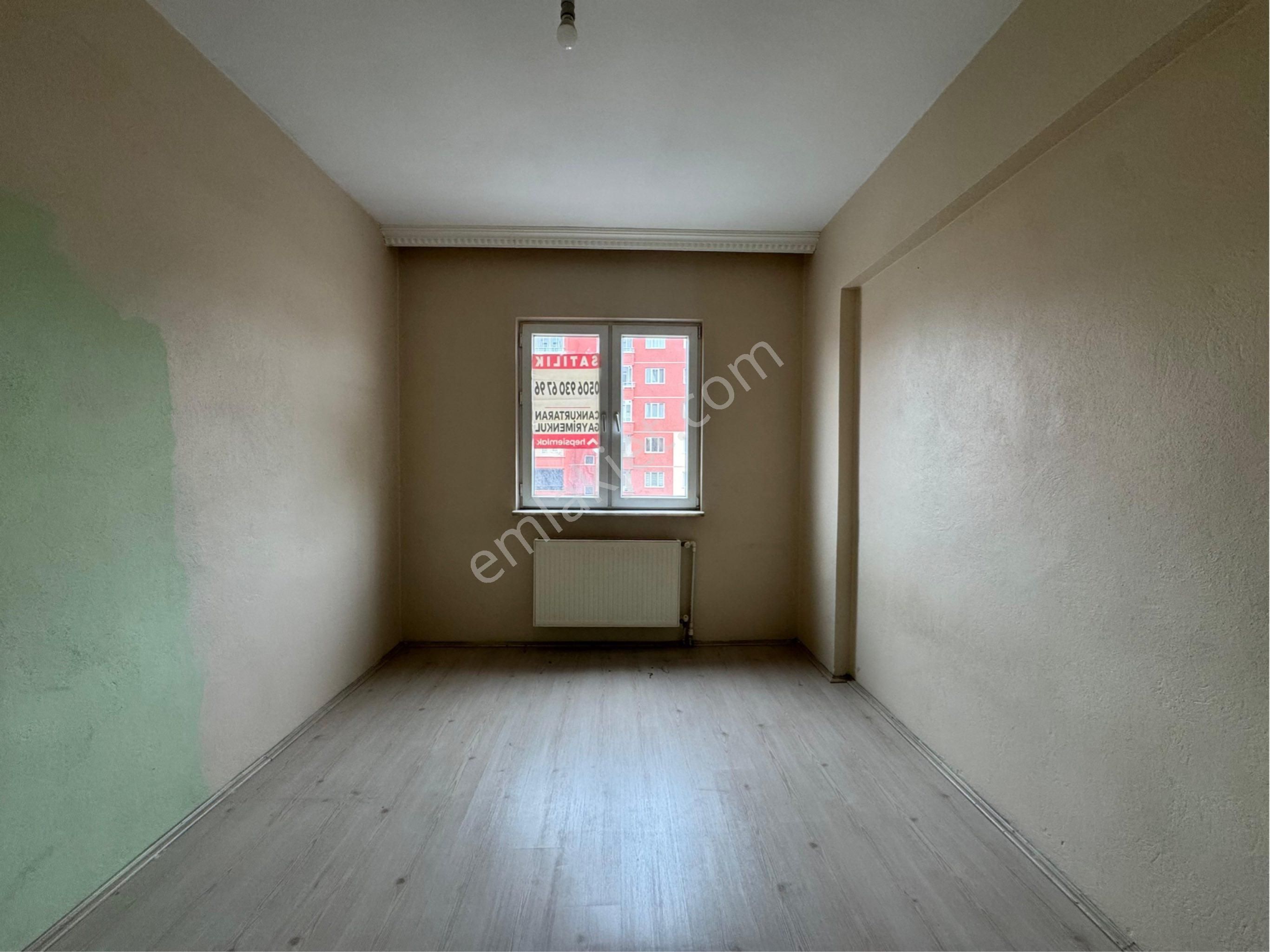 İldem 3 Tramvay Durağında Ara Kat Daire - Görsel 21