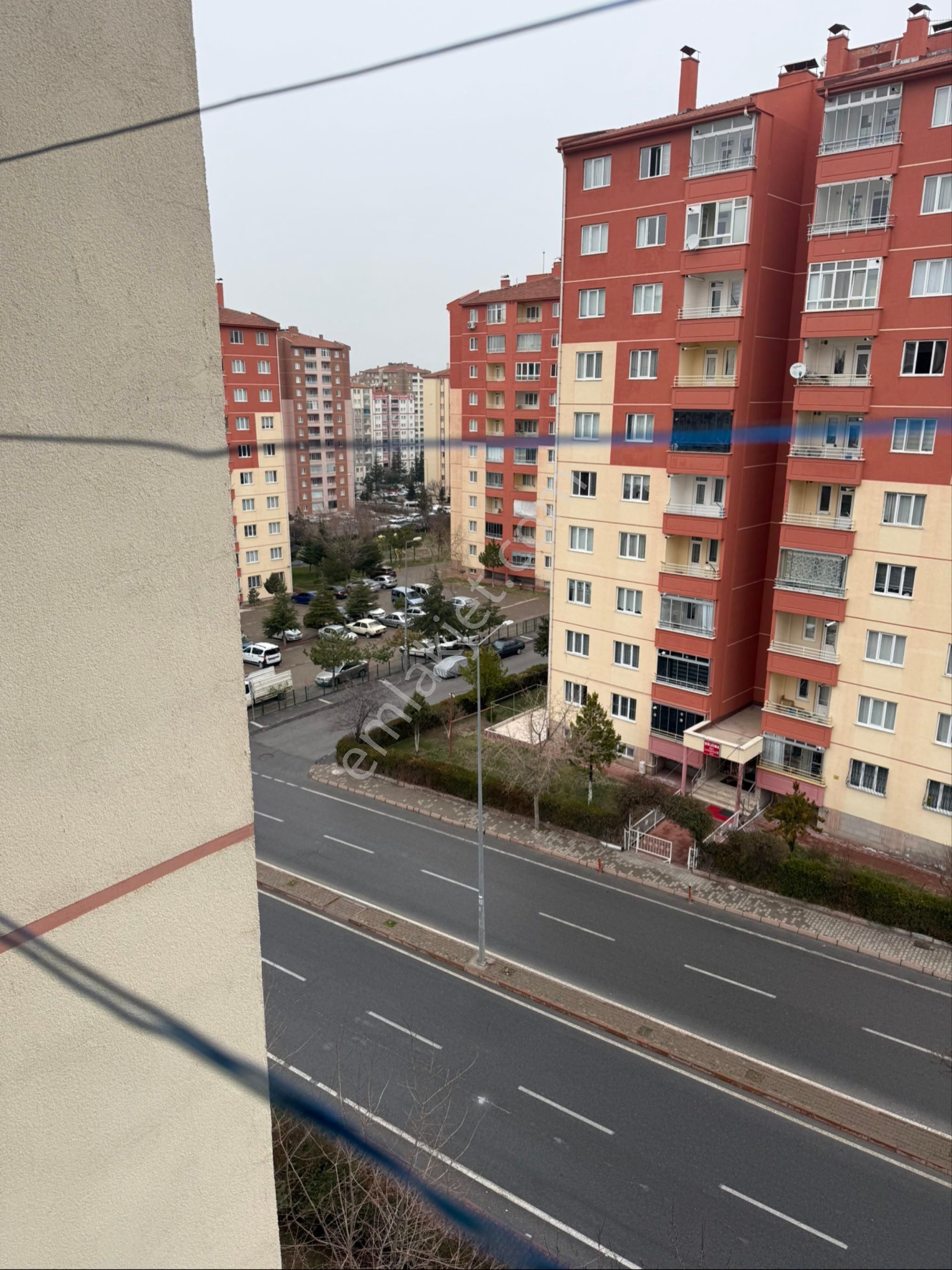 İldem 3 Tramvay Durağında Ara Kat Daire - Görsel 33