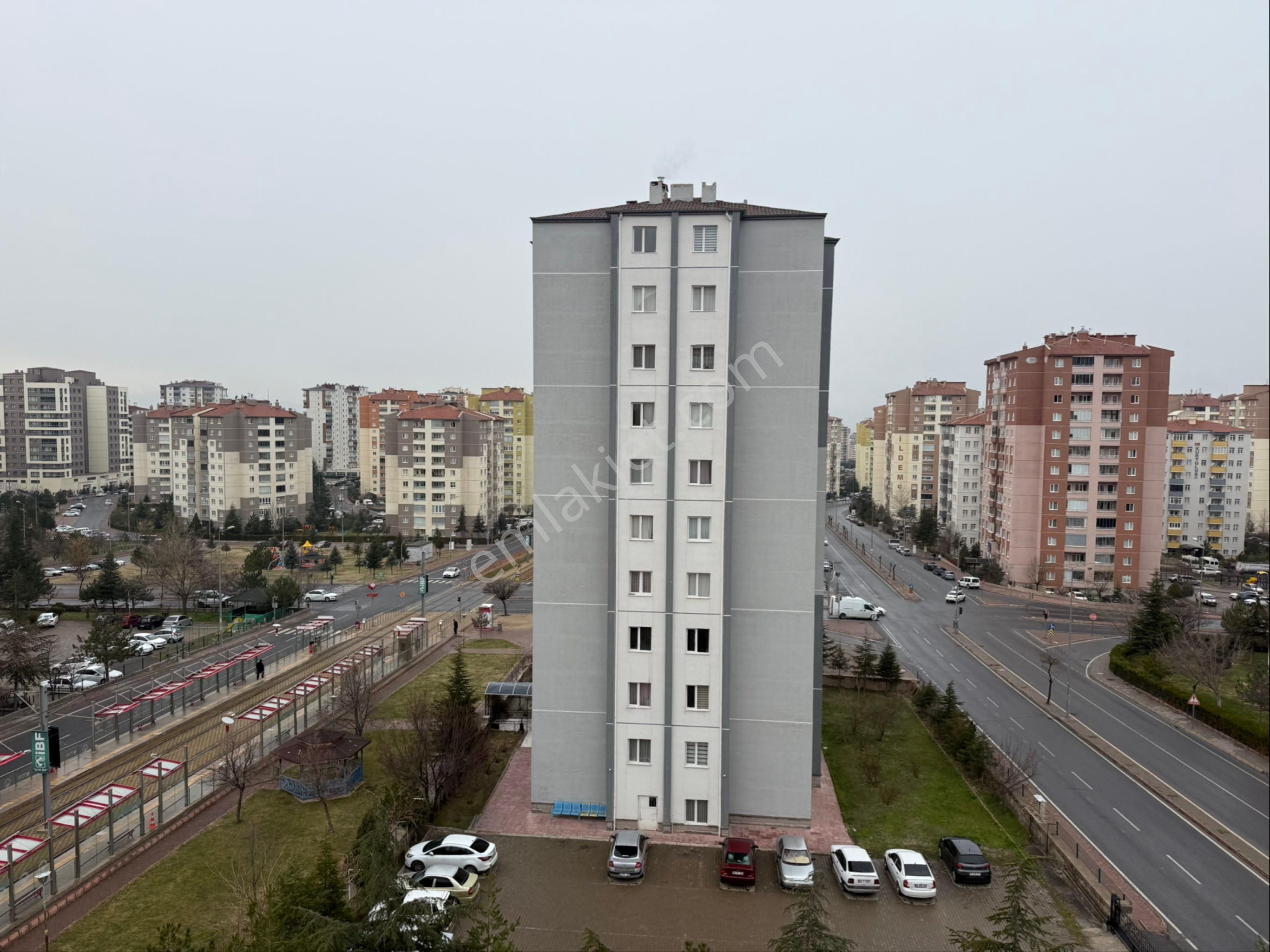 İldem 3 Tramvay Durağında Ara Kat Daire - Görsel 30