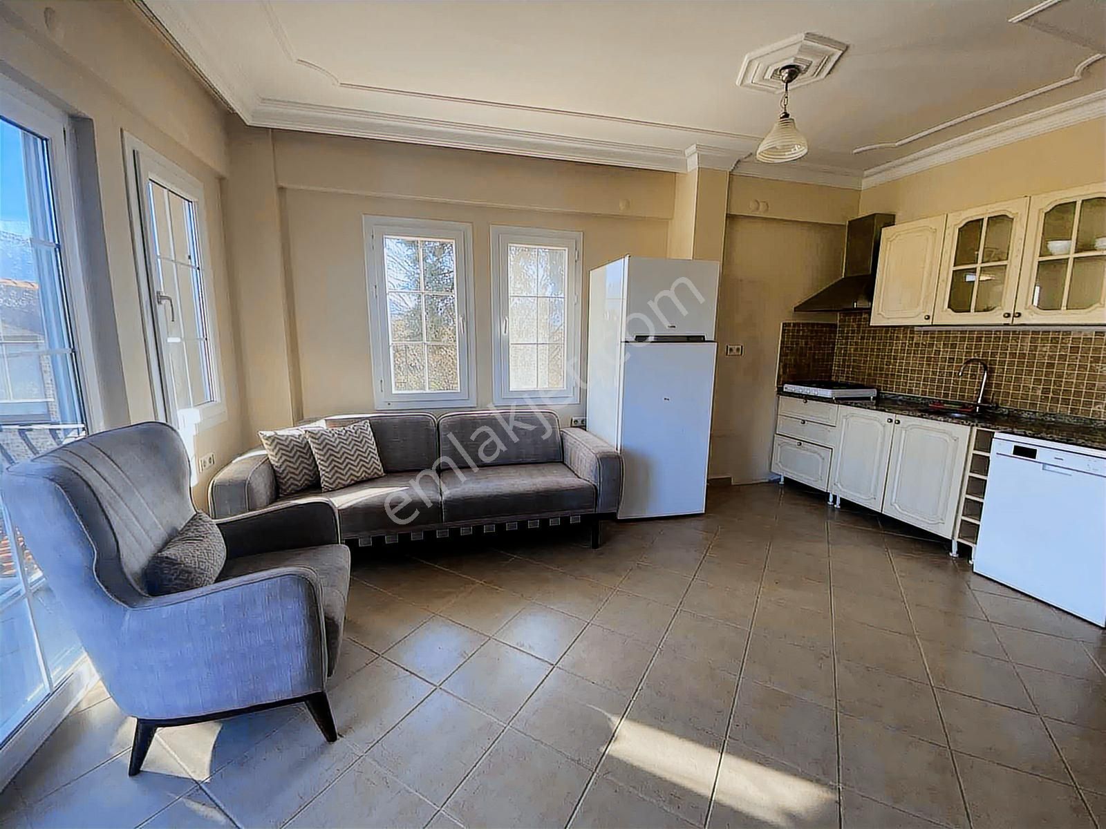 Fethiye Foça Mah.de İlkon'dan Kiralık 3+1 Eşyalı Daire - Görsel 7