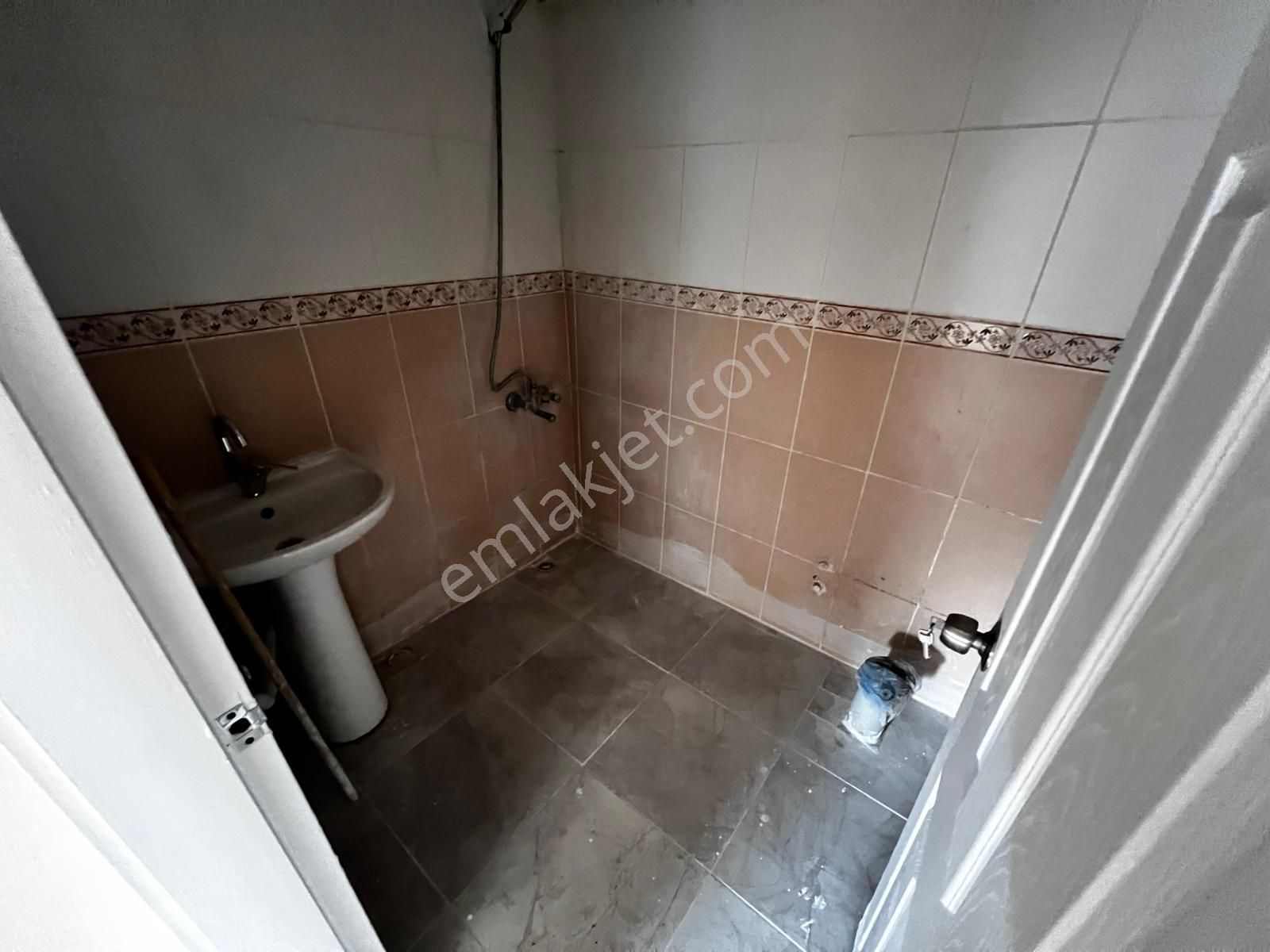 Malazgirit Mah 2+1 Geniş Ön Cephe Masrafsız Kiralık Daire - Görsel 25