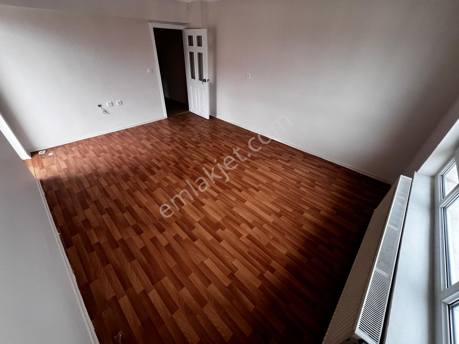 Malazgirit Mah 2+1 Geniş Ön Cephe Masrafsız Kiralık Daire - Görsel 14