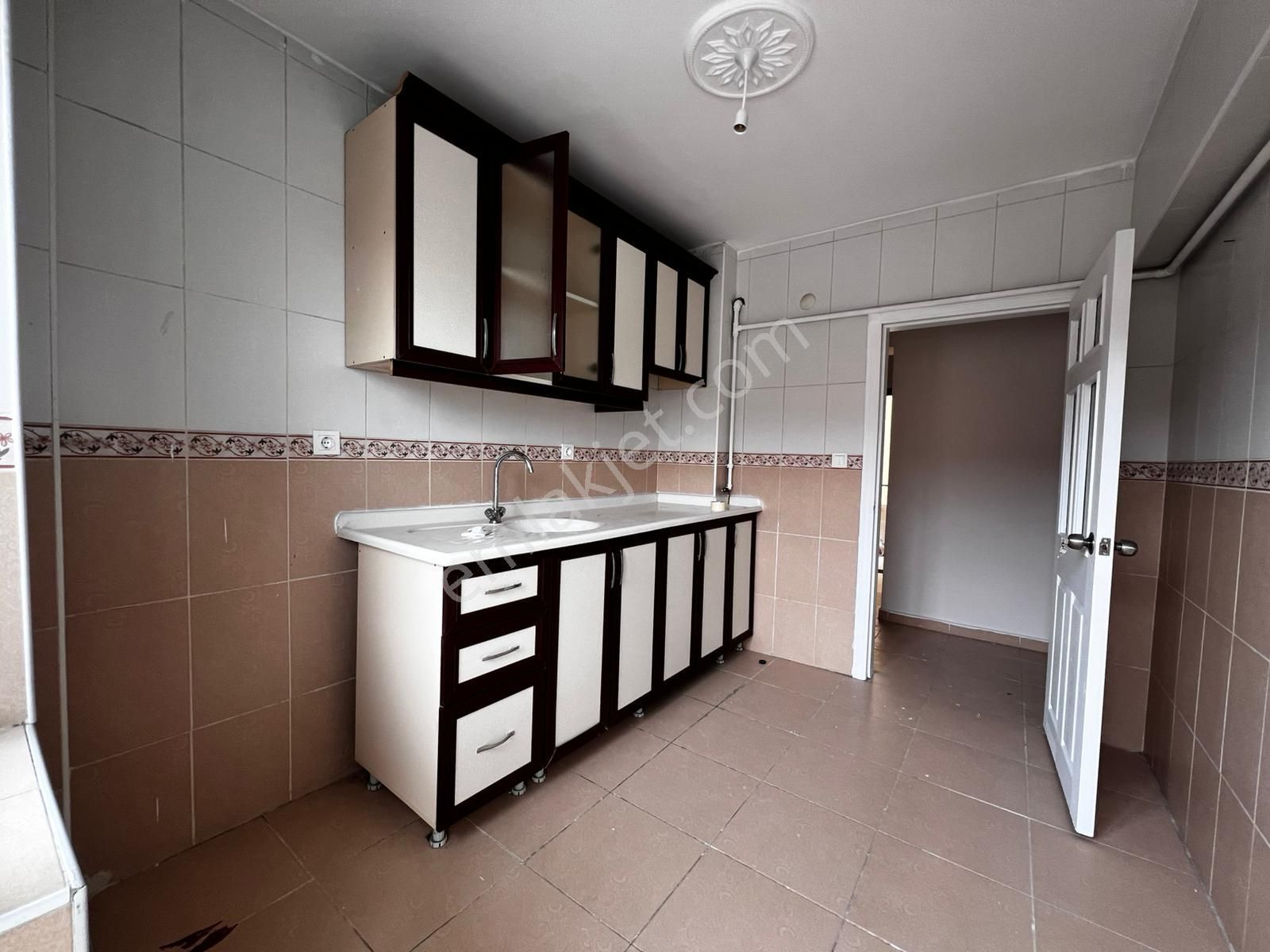 Malazgirit Mah 2+1 Geniş Ön Cephe Masrafsız Kiralık Daire - Görsel 11