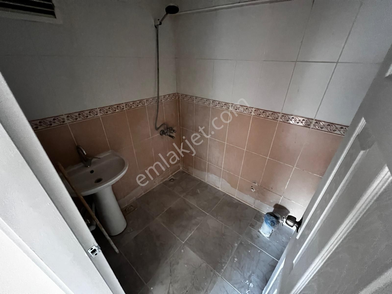 Malazgirit Mah 2+1 Geniş Ön Cephe Masrafsız Kiralık Daire - Görsel 27