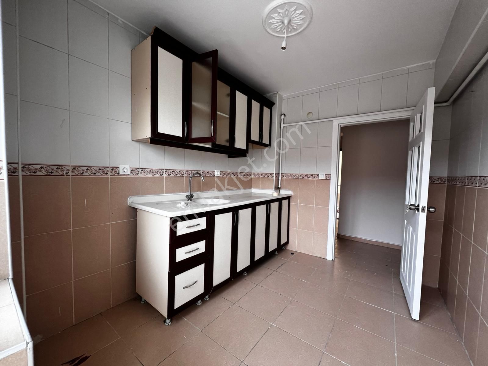 Malazgirit Mah 2+1 Geniş Ön Cephe Masrafsız Kiralık Daire - Görsel 10